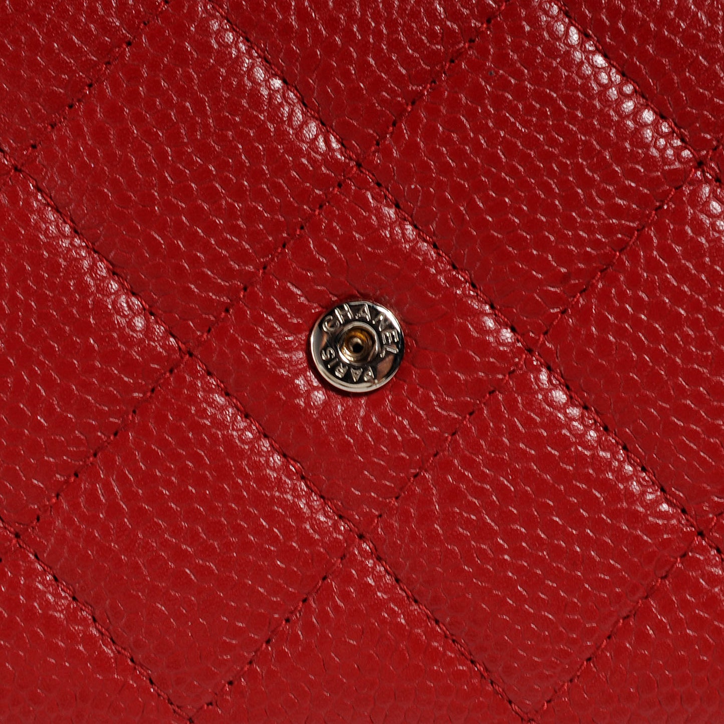 Caviar Classic Wallet on Chain WOC Red