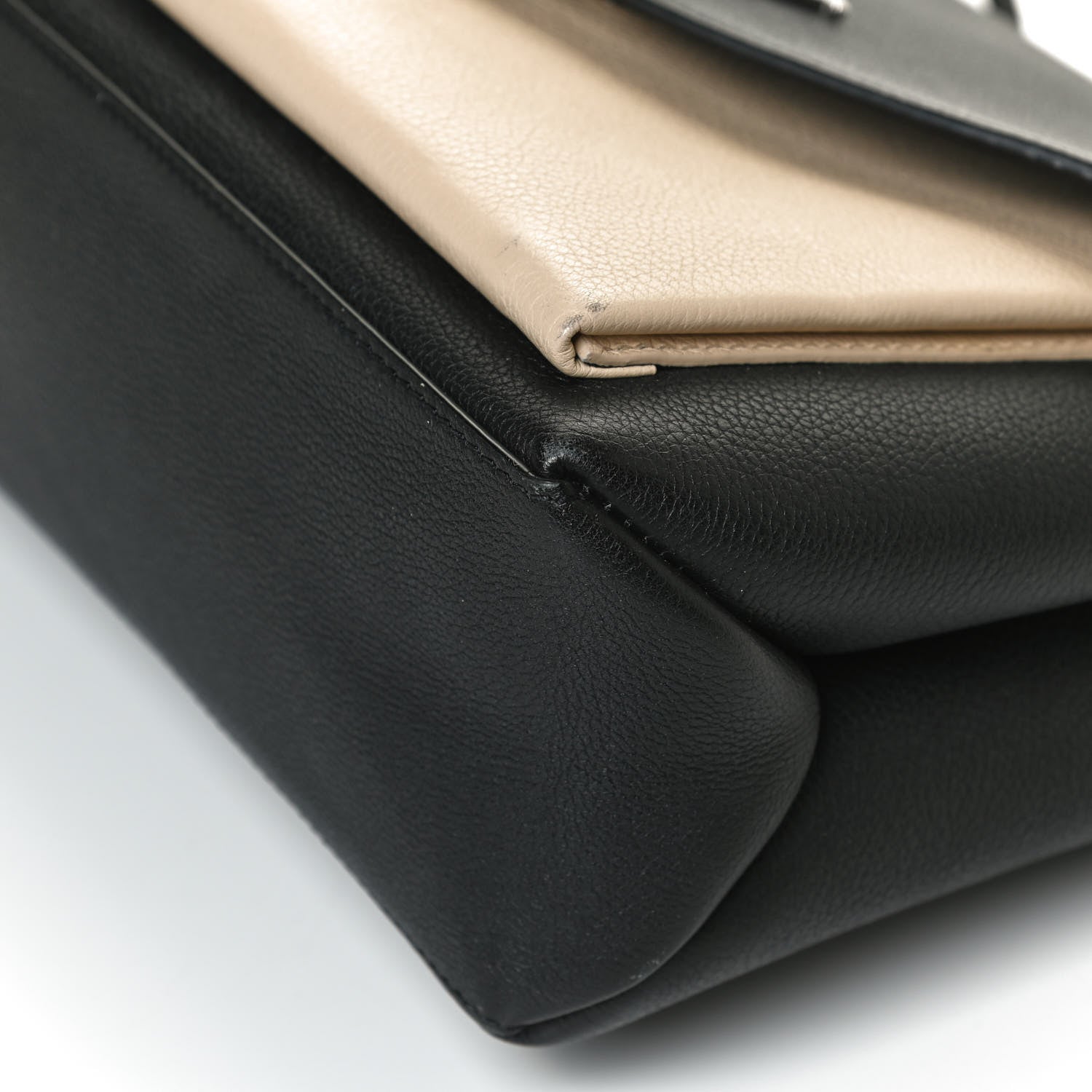 Louis Vuitton Soft Calfskin My Lockme Top Handle Vanille Black 12 of 14