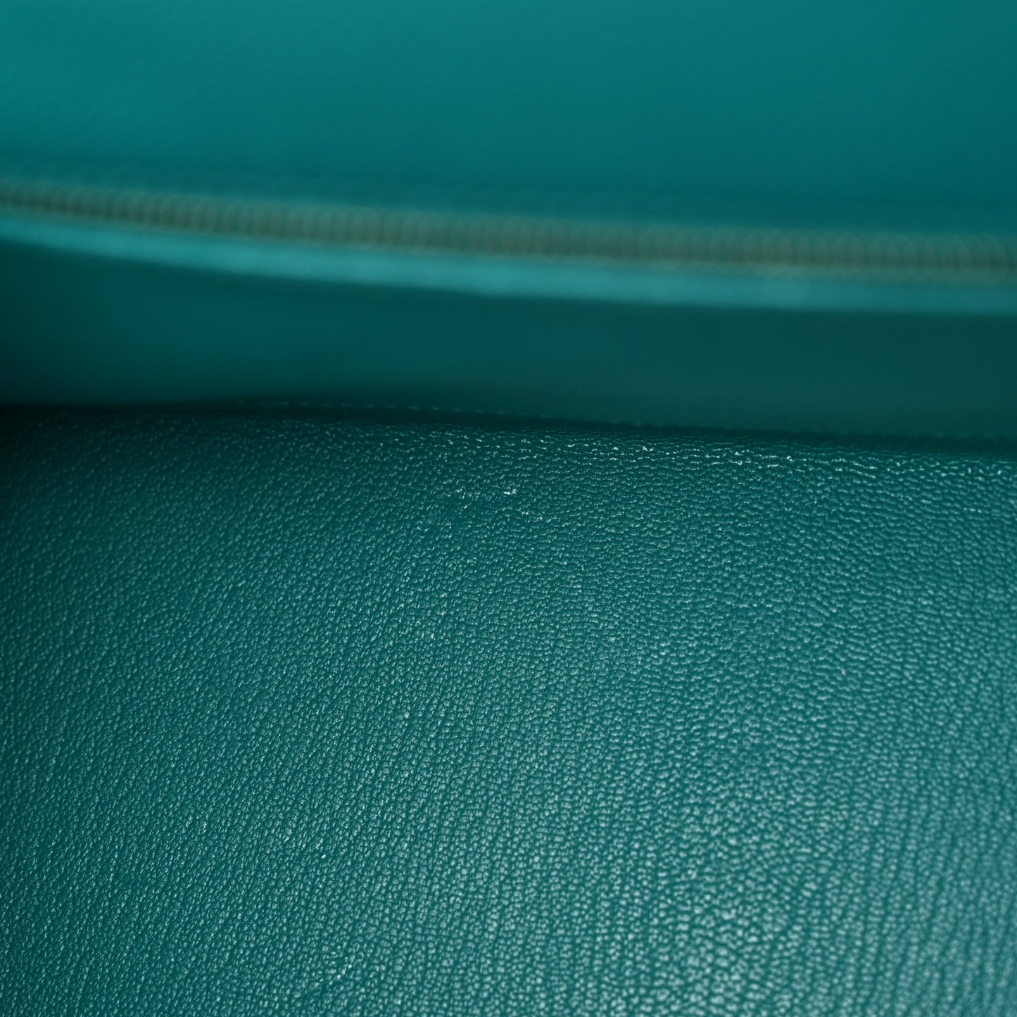 Epsom Kelly Sellier 28 Bleu Paon