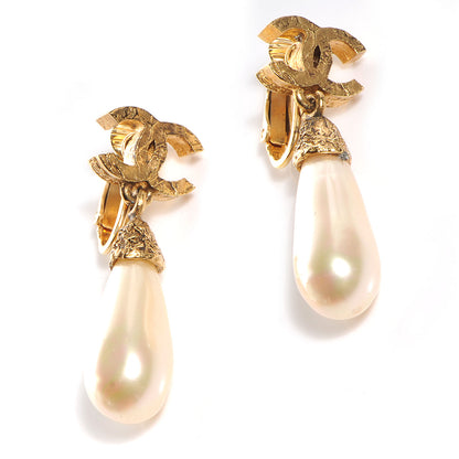 Chanel CC Pearl Tear Drop Clip On Earrings Gold 1 of 4