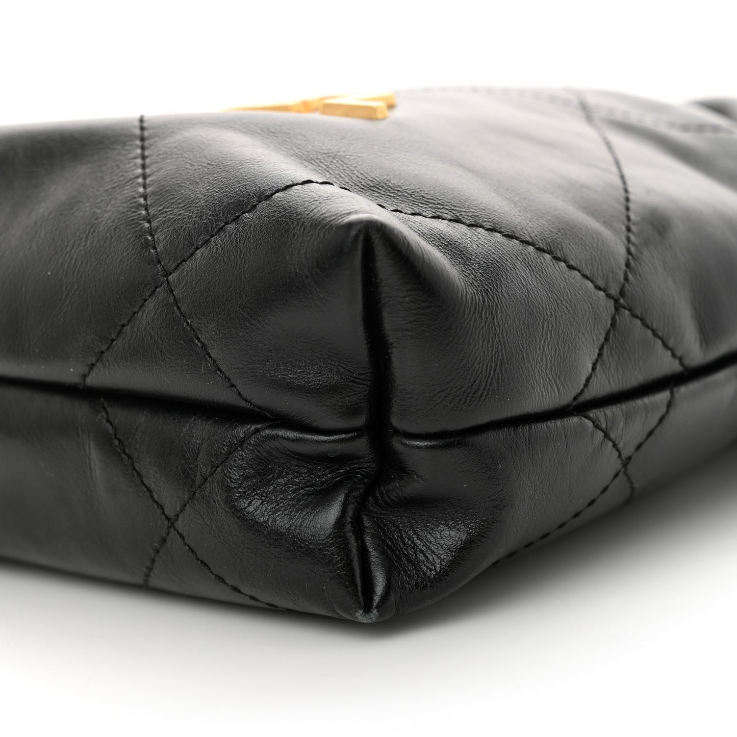 Shiny Calfskin Quilted Mini Chanel 22 Black