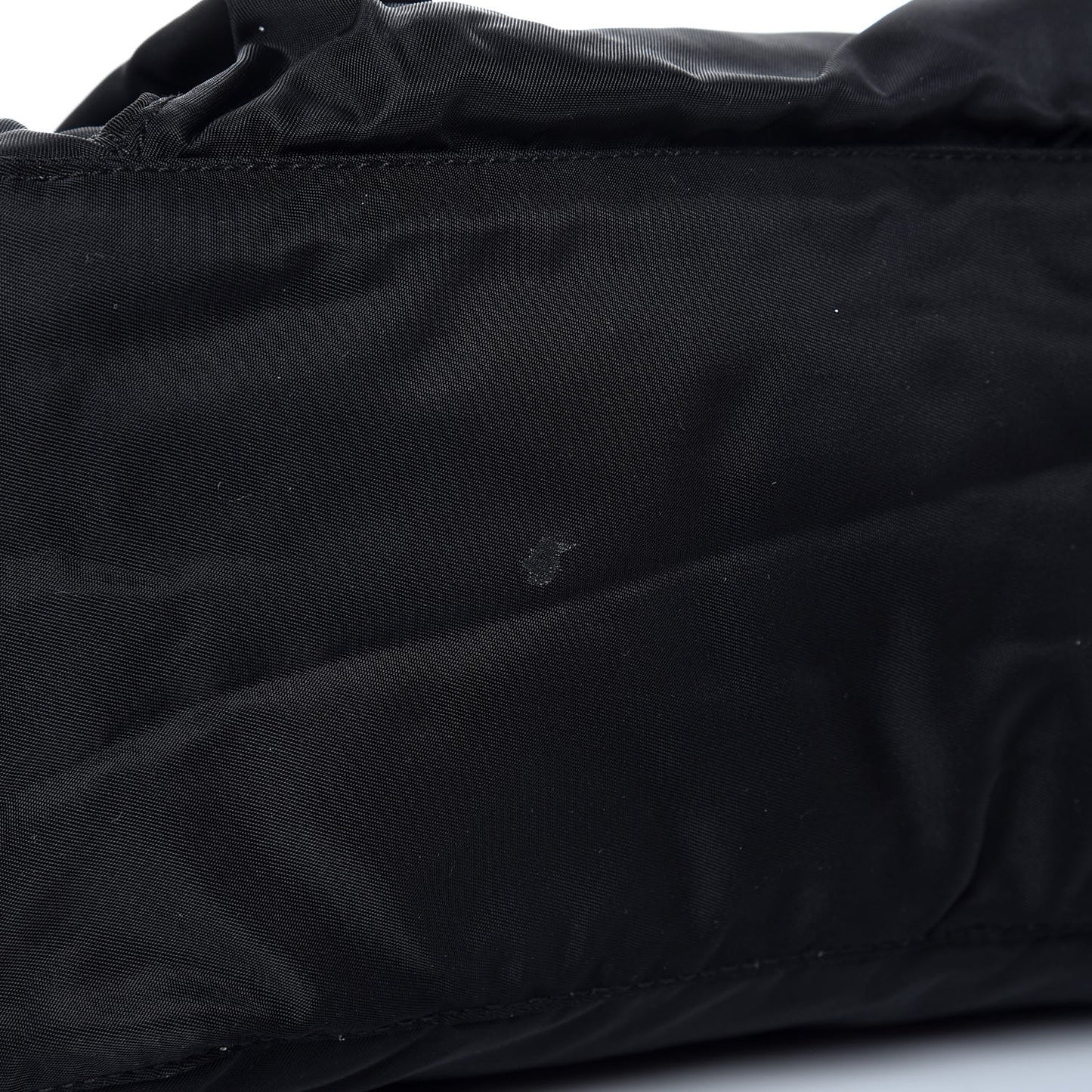 Nylon Vela Messenger Bag Black