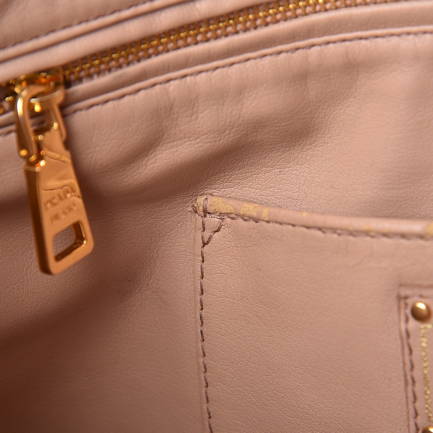 Nappa Gaufre Clutch Visone