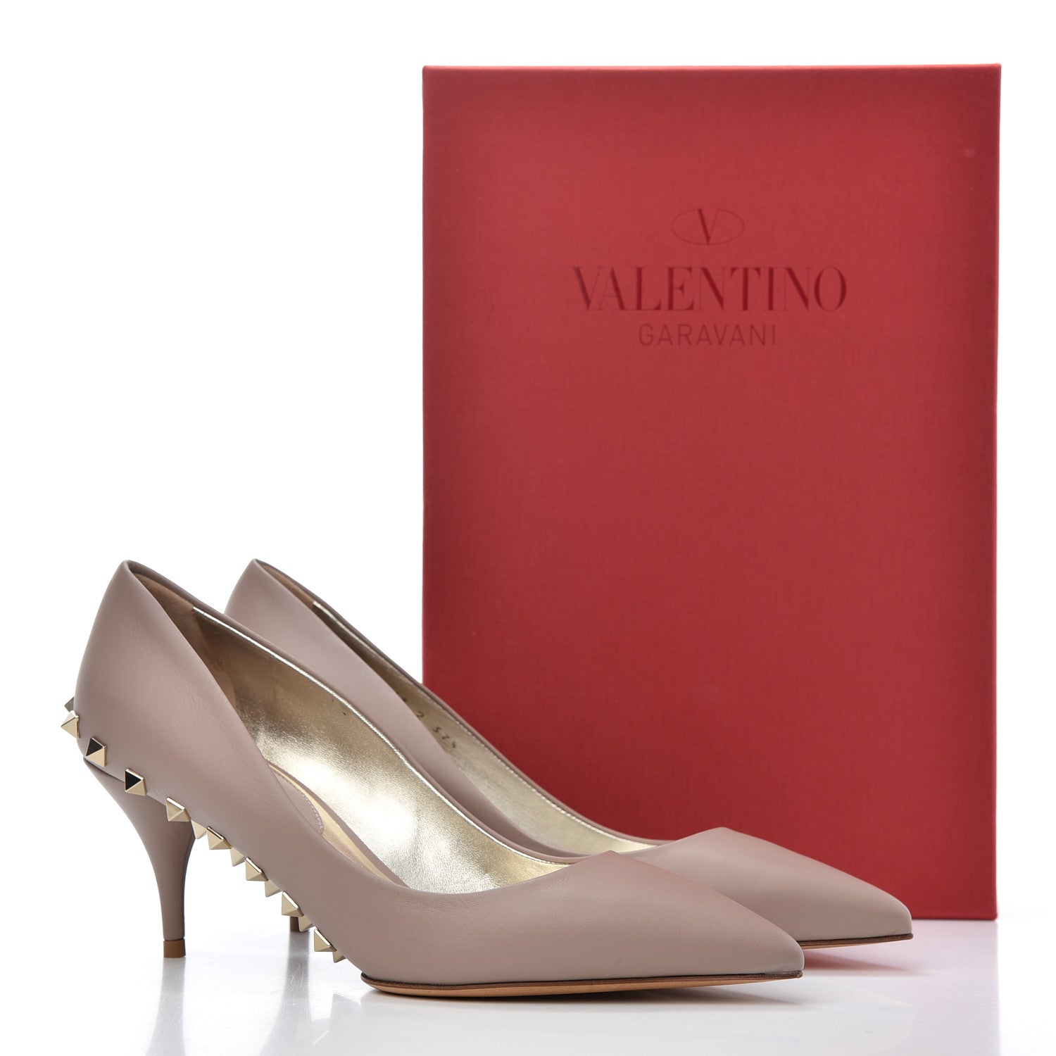 Valentino Garavani Nappa Rockstud Jaw Stud Pumps 37.5 Poudre 11 of 11