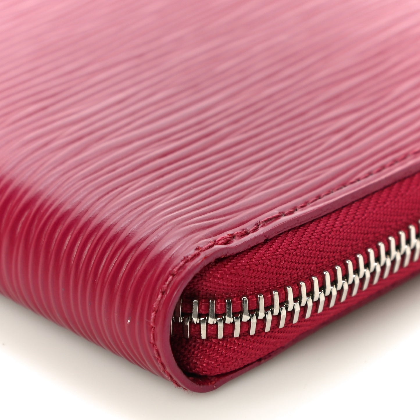 Epi Zippy Compact Wallet Fuchsia