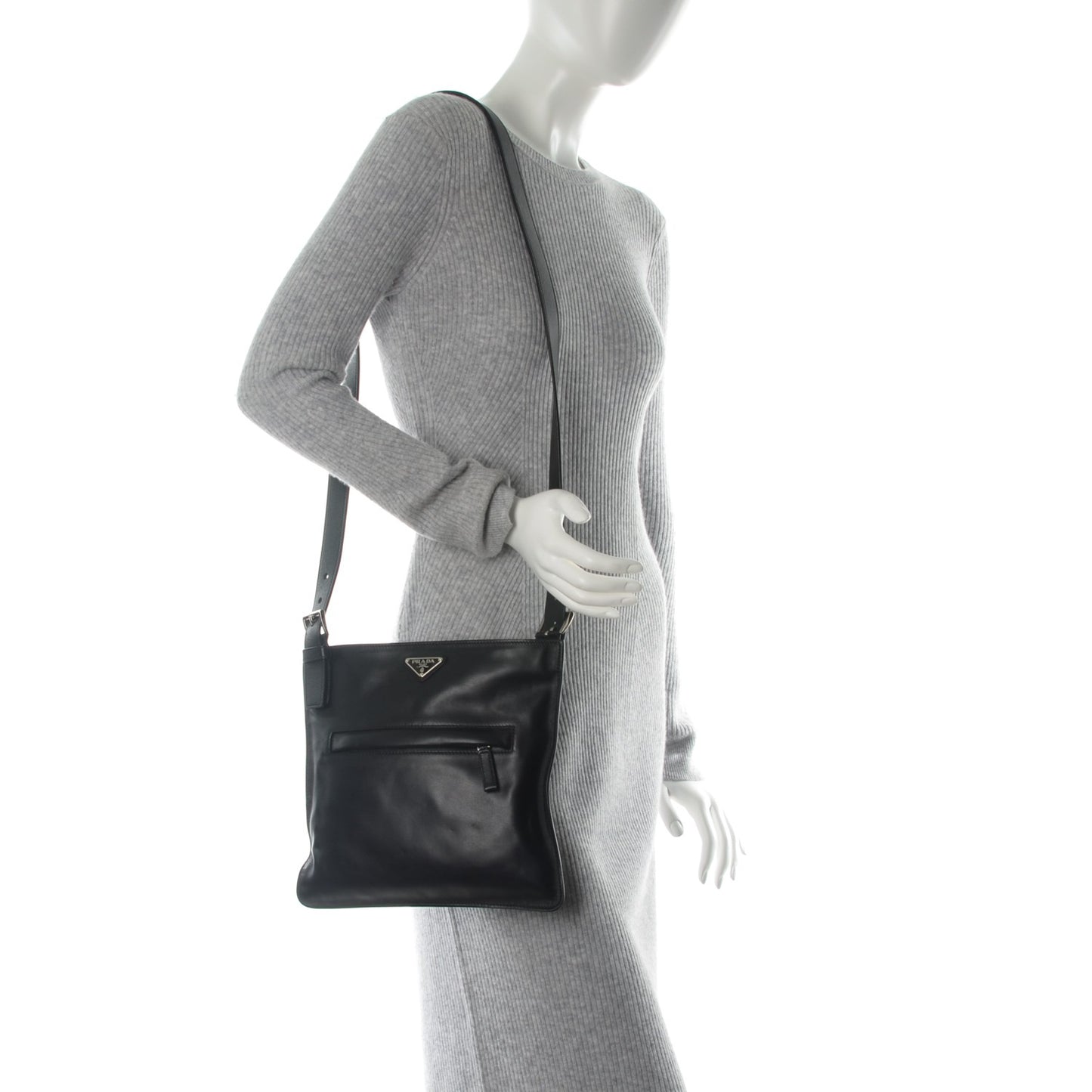 Soft Calf Flat Messenger Bag Black