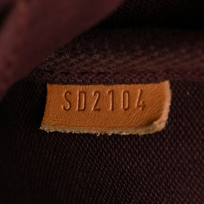 Louis Vuitton Monogram Favorite MM 7 of 10