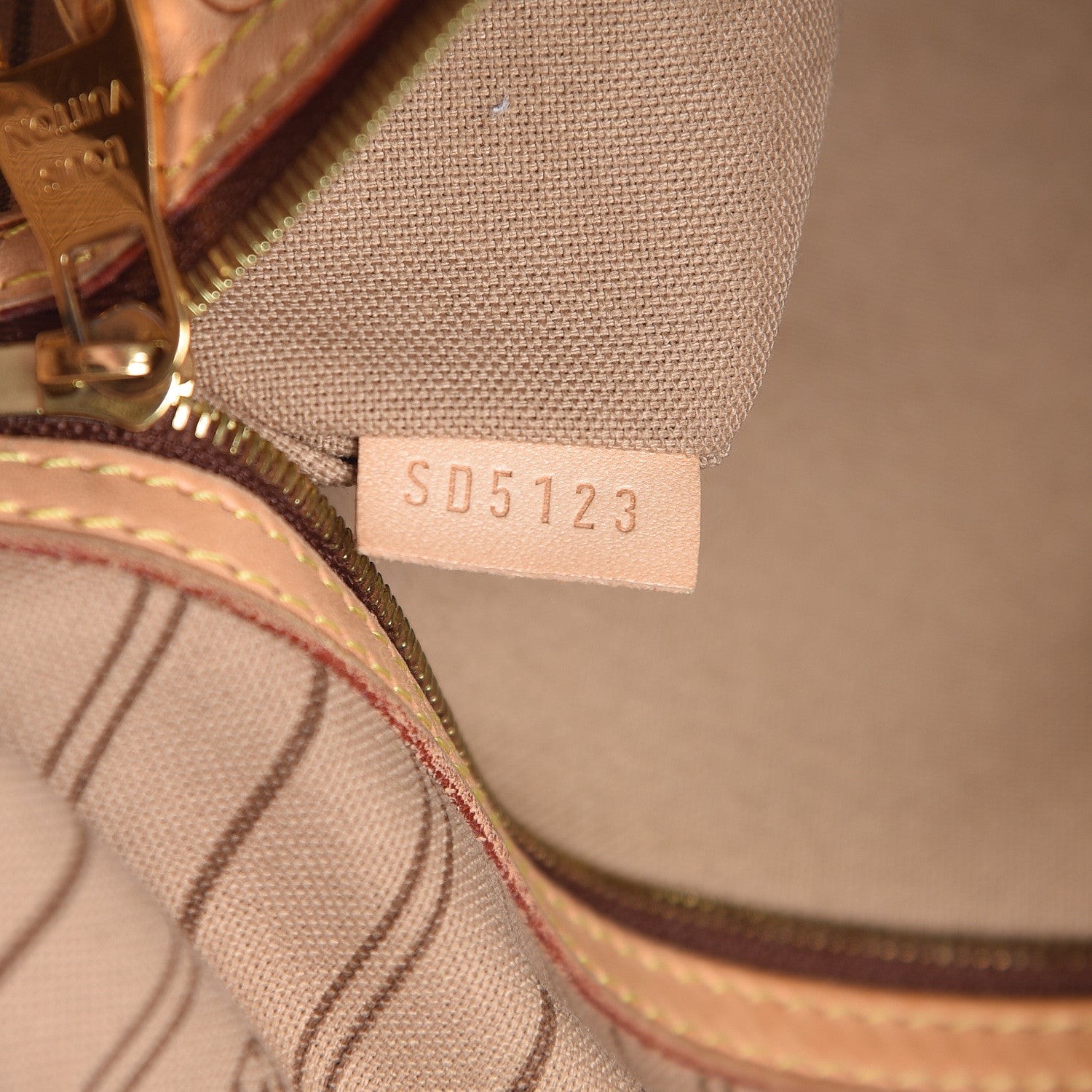 Louis Vuitton Monogram Delightful PM 8 of 24