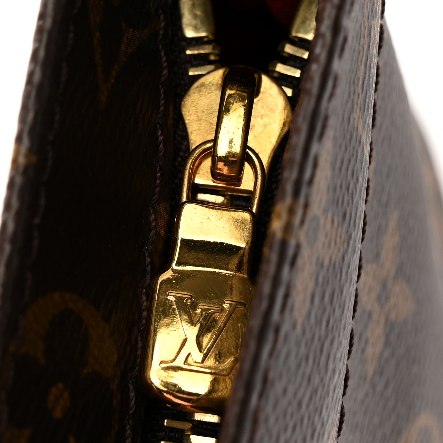 Monogram Carry It