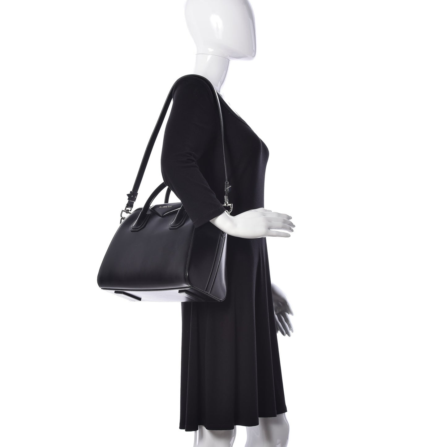 Shiny Lord Calfskin Small Antigona Black