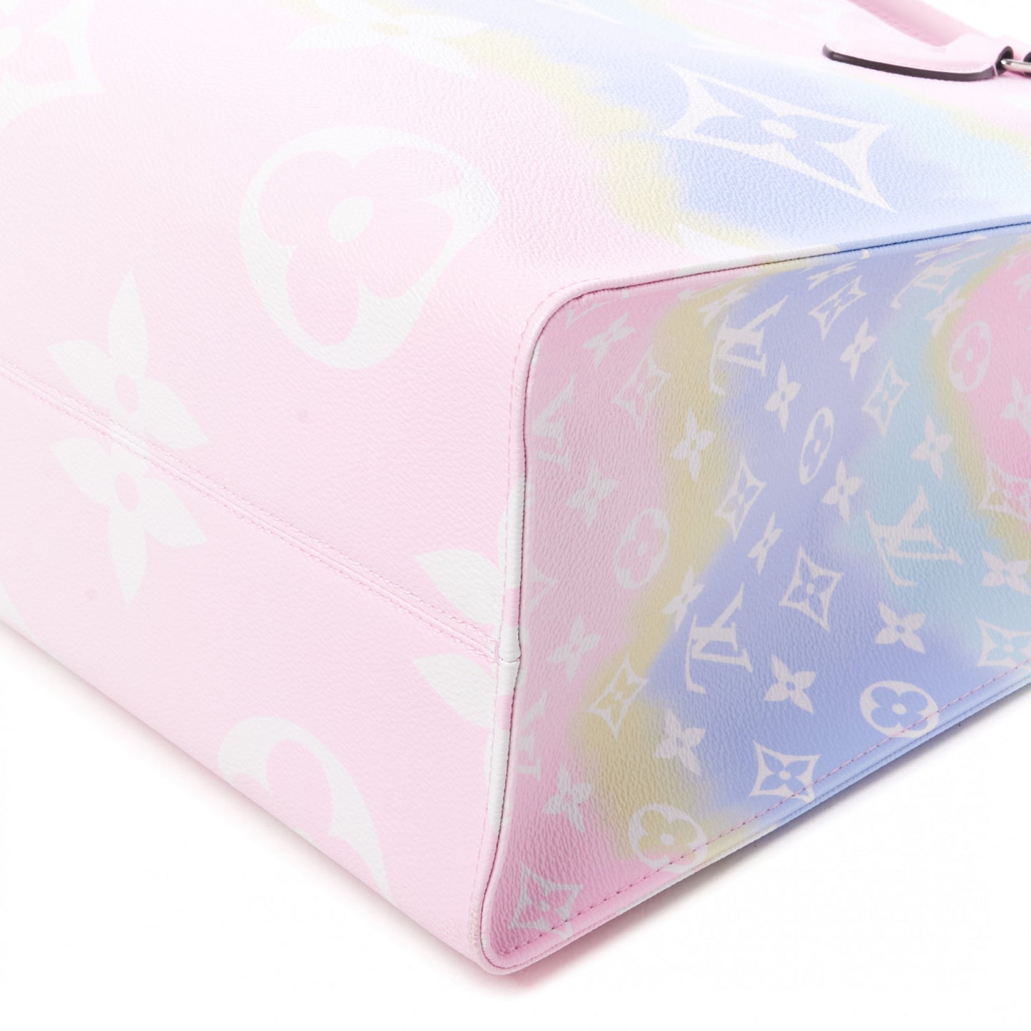 Monogram Escale Onthego GM Pastel