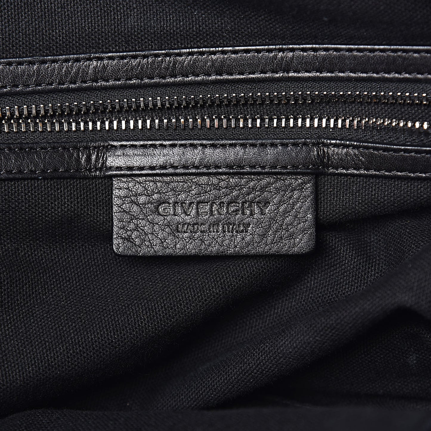 Waxed Calfskin Medium Studded Nightingale Black