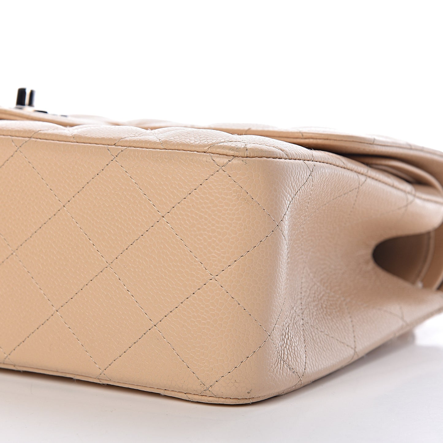 Caviar Quilted Jumbo Double Flap Beige Clair