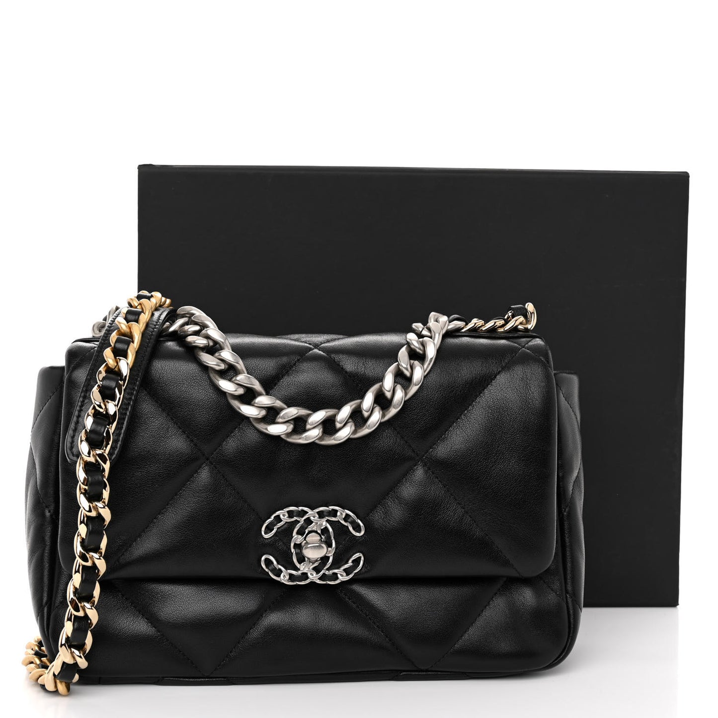 Lambskin Quilted Medium 19 Flap Black