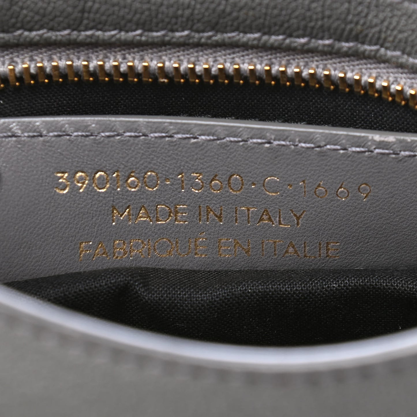 Chevre Gold Metallic Edge Hardware Mini City Gris Acier
