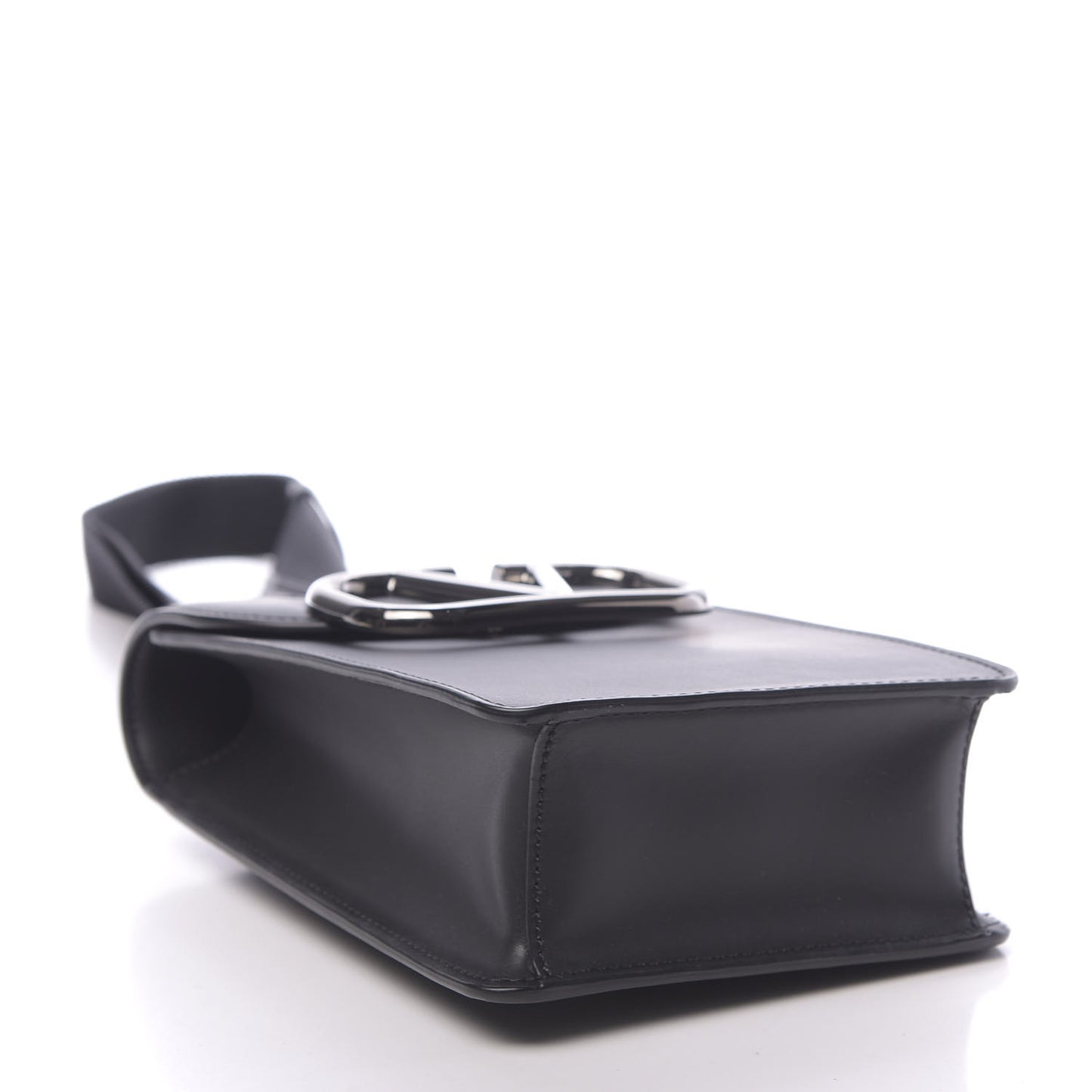 Smooth Calfskin Mens VLogo Messenger Black