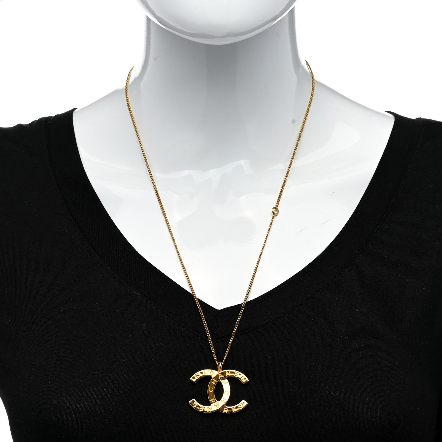 Metal CC Paris Button Necklace Gold
