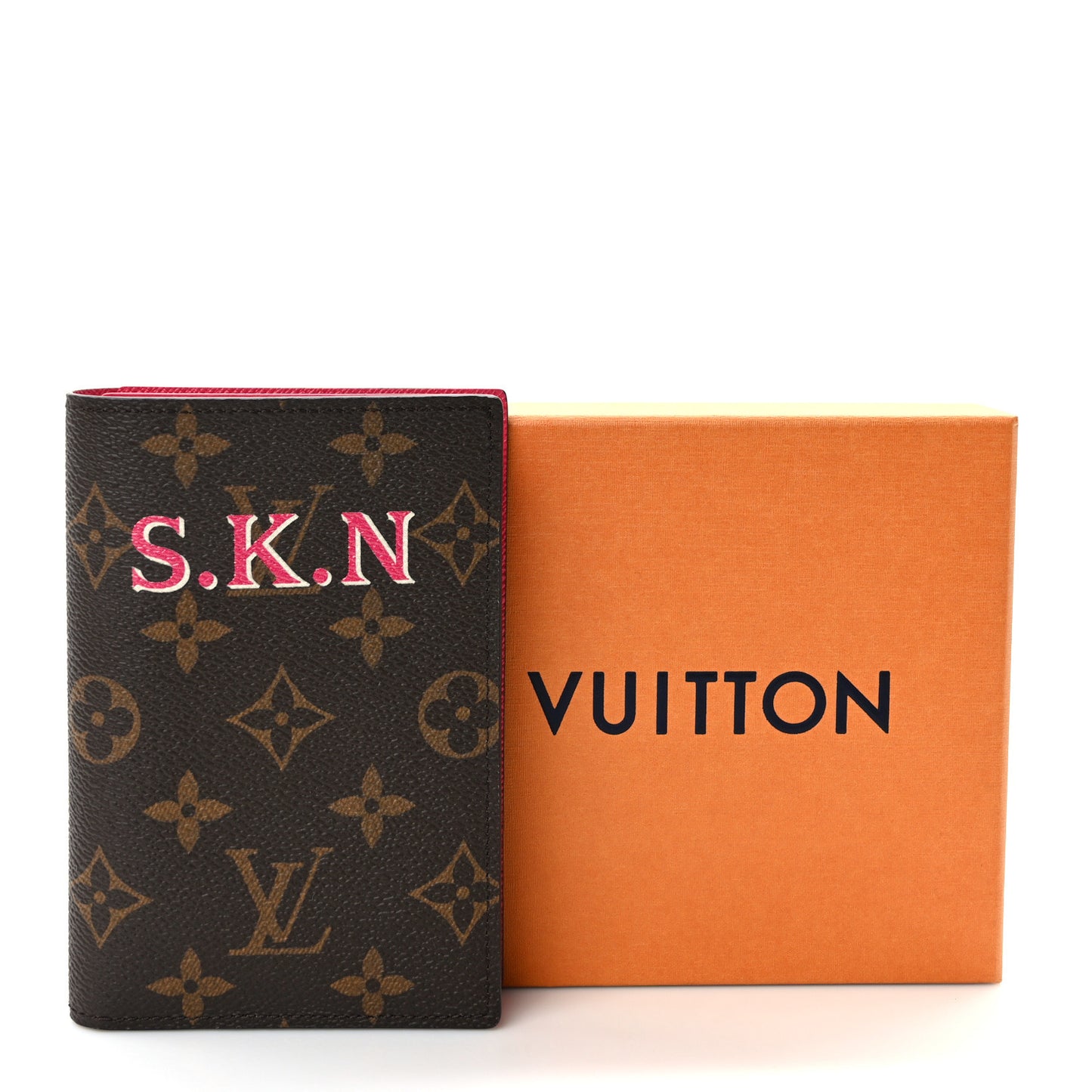 Monogram My LV Heritage Passport Cover Fuchsia White