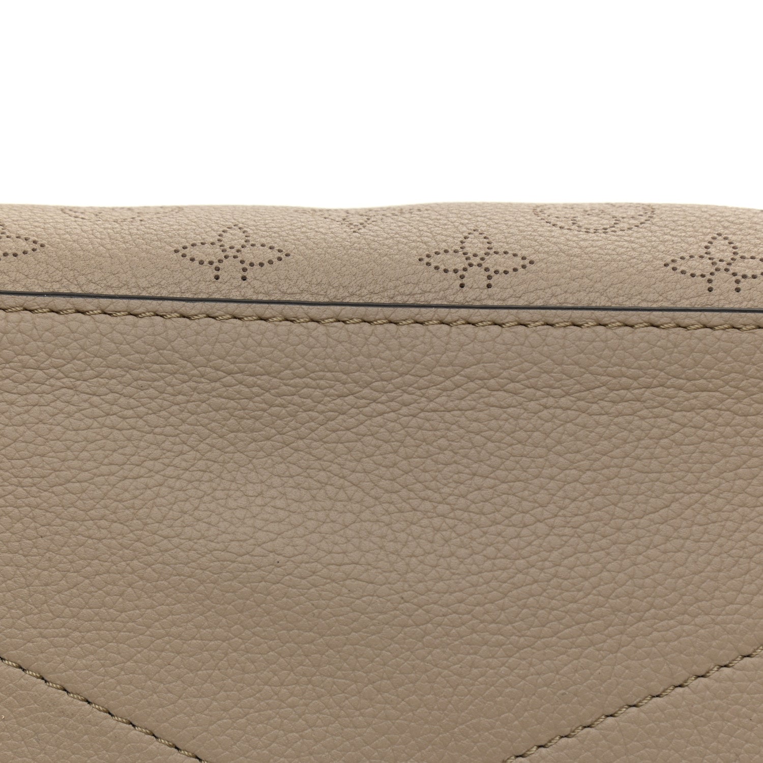 Louis Vuitton Mahina Beaubourg Hobo MM Galet 12 of 12