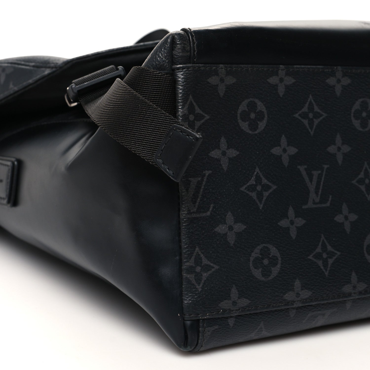 Louis Vuitton Monogram Eclipse Voyager Messenger MM 9 of 11