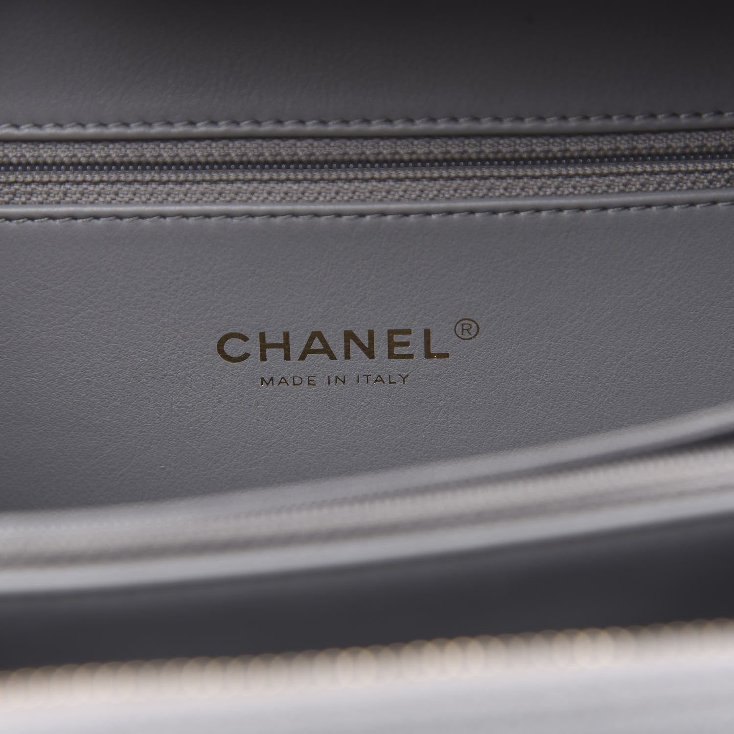 Chanel Caviar Quilted Medium CC Filigree Vanity Case Grey 5 of 9
