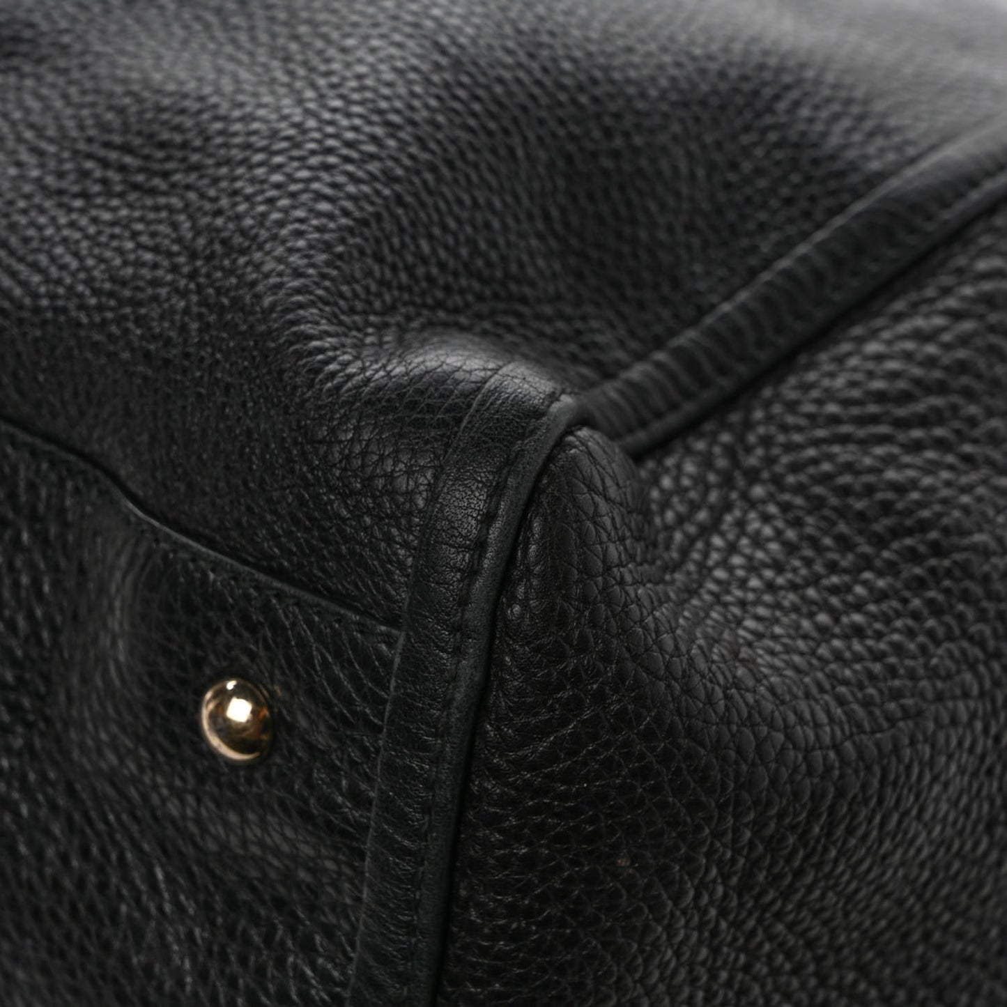 Pebbled Calfskin Large Soho Shoulder Bag Black