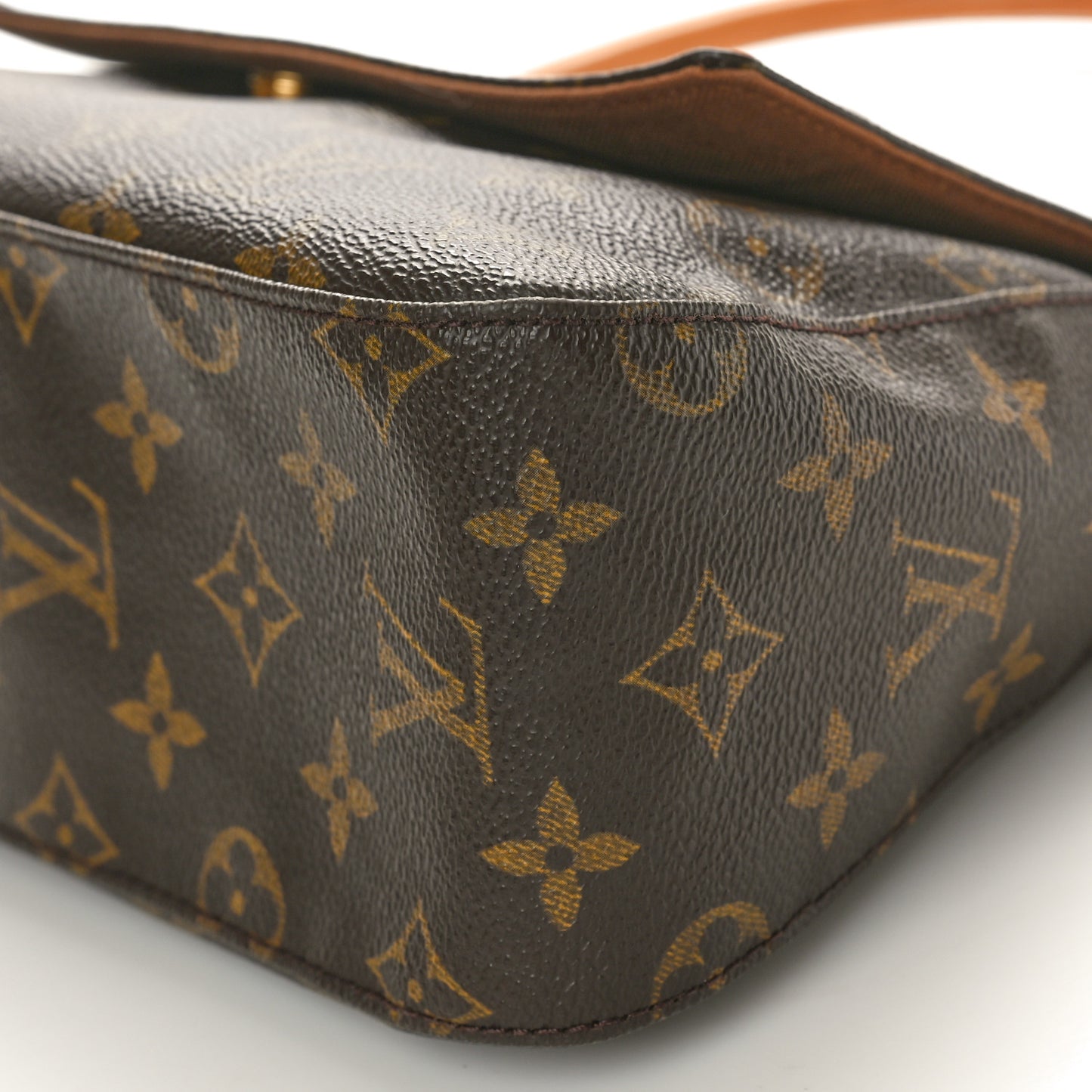 Monogram Mini Looping