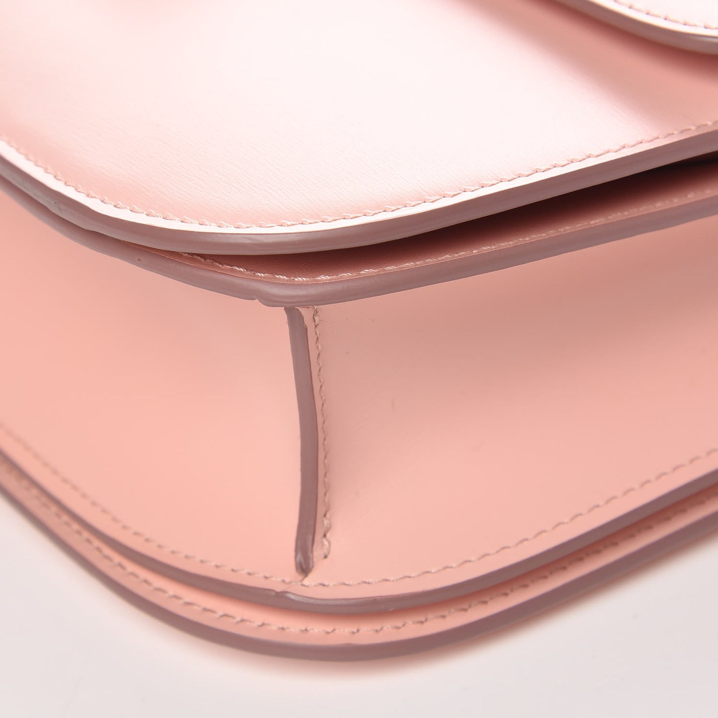 Box Calfskin Medium Classic Box Flap Bag Blush