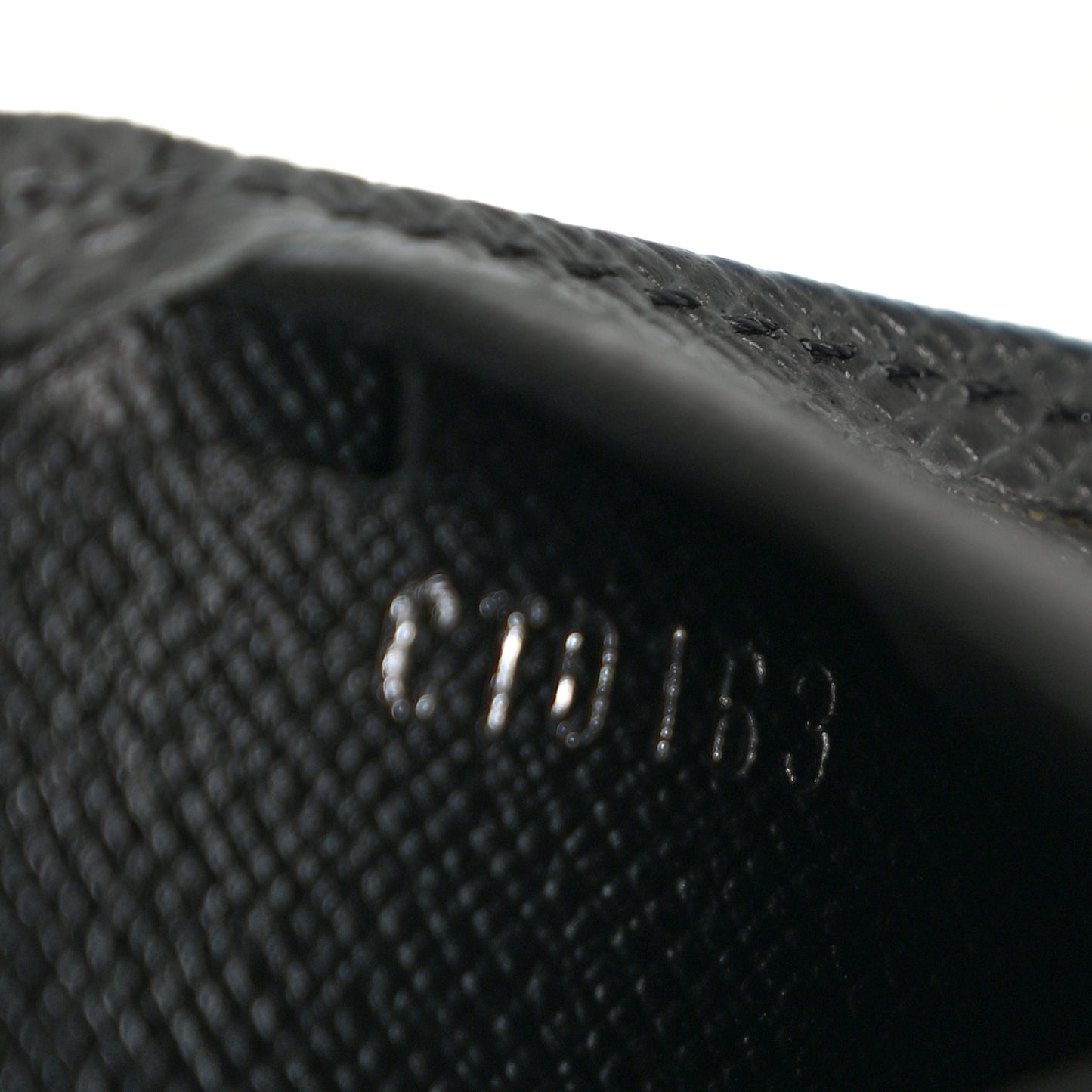 Taiga Slender Wallet Black