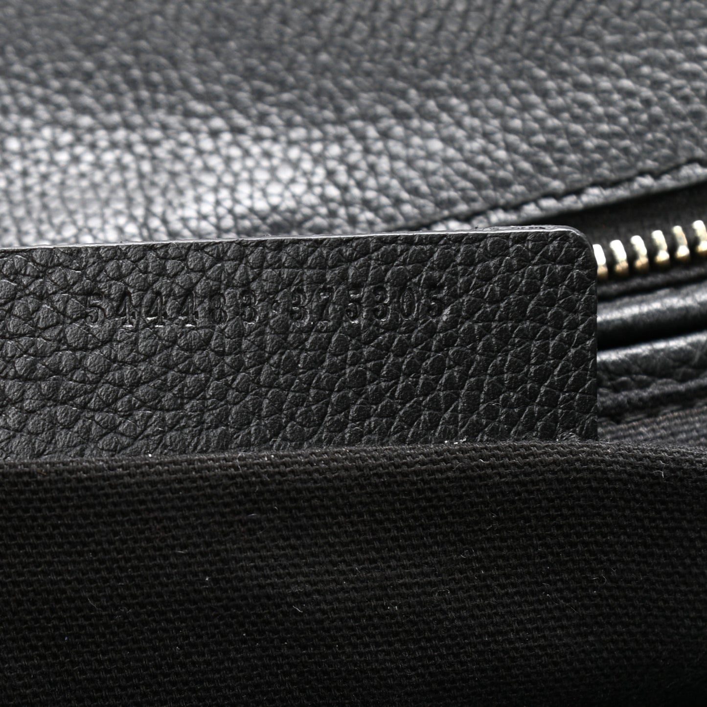 Pebbled Calfskin Large Skull Padlock Zip Around Tote Black