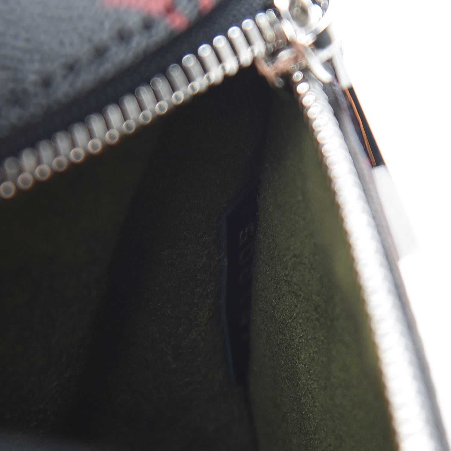 Louis Vuitton Monogram Infrarouge Pochette Metis 7 of 10
