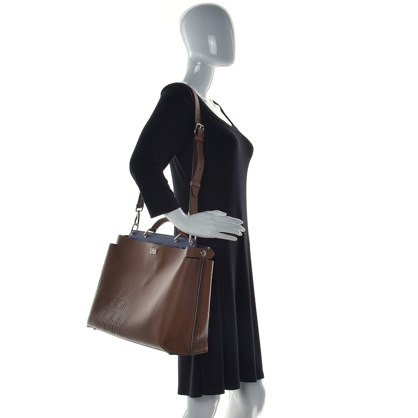 Smooth Calfskin FF Embossed Sfumate Large Mens Peekaboo Iconic Essential Satchel Cuoio