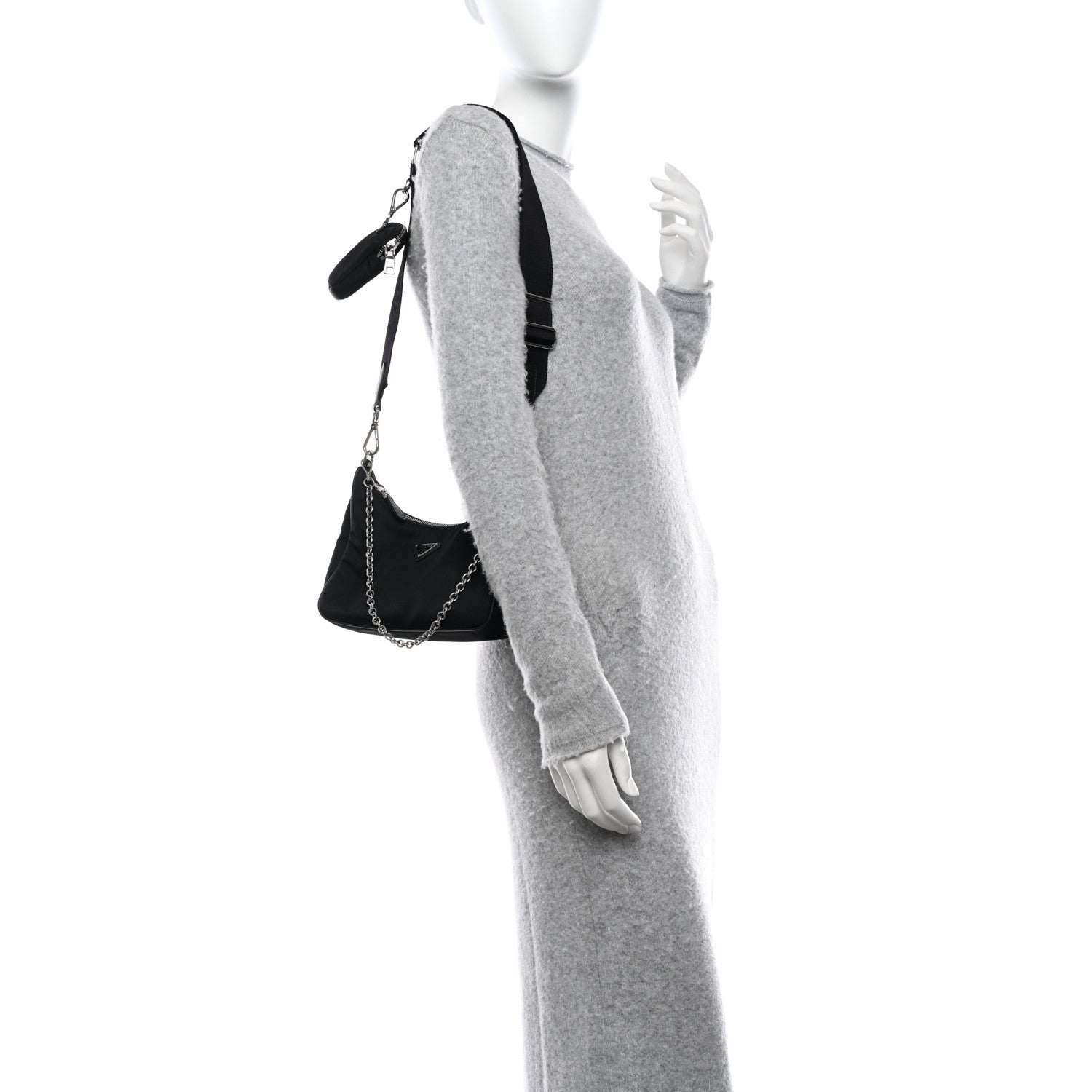 Prada Nylon Re-Edition 2005 Shoulder Bag Black 2 of 9