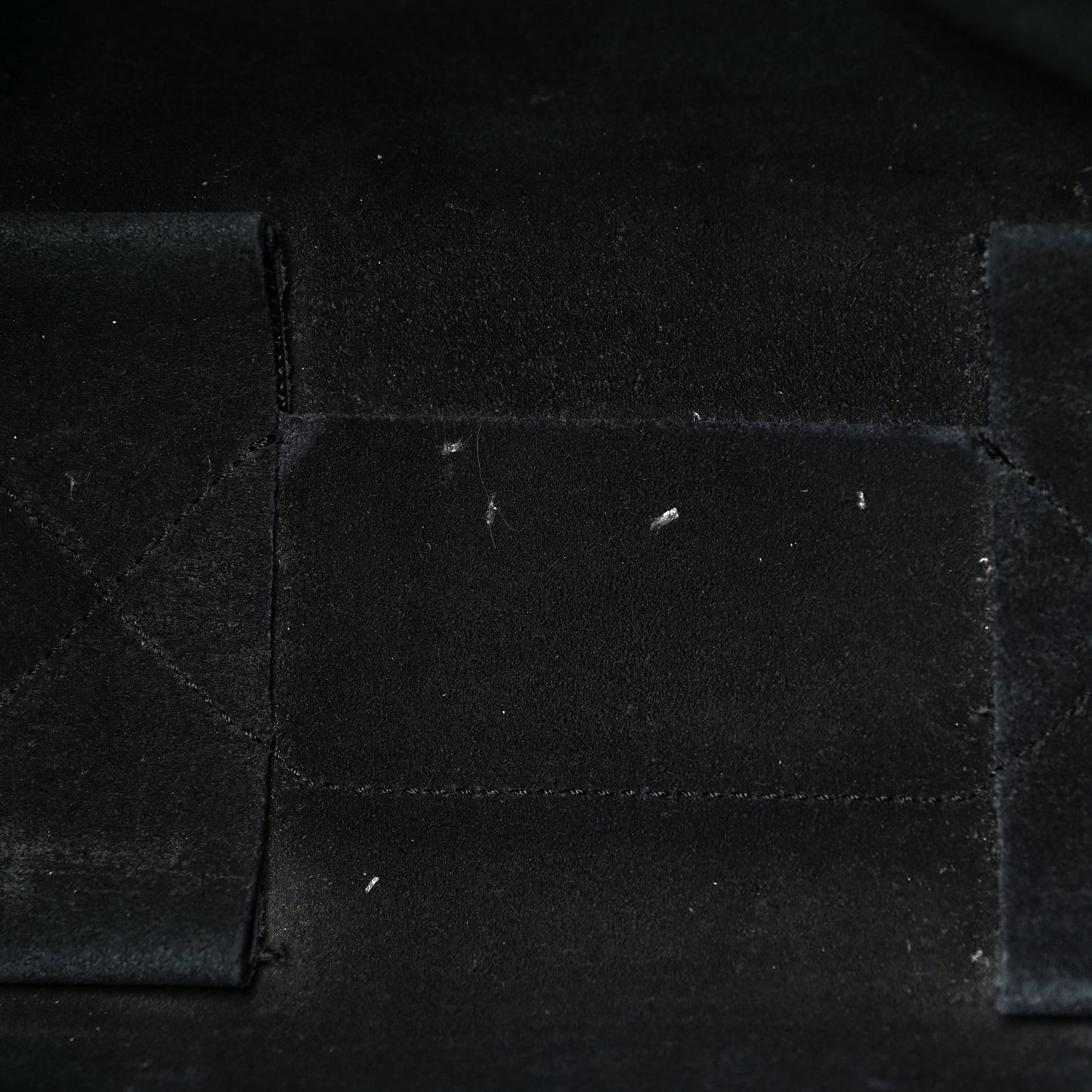Grained Calfskin Small Vertical Cabas Black