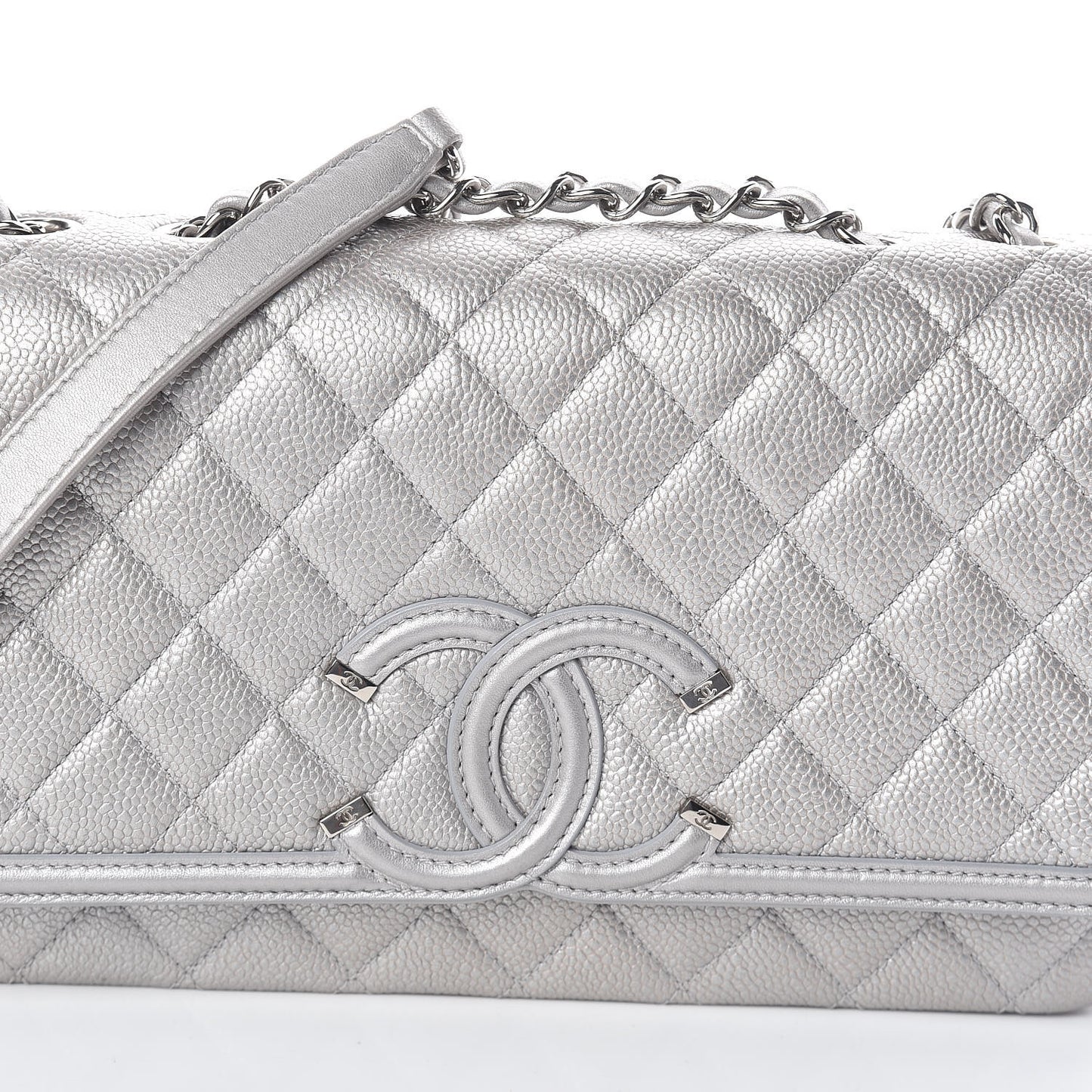 Metallic Caviar Quilted Medium CC Filigree Flap Silver