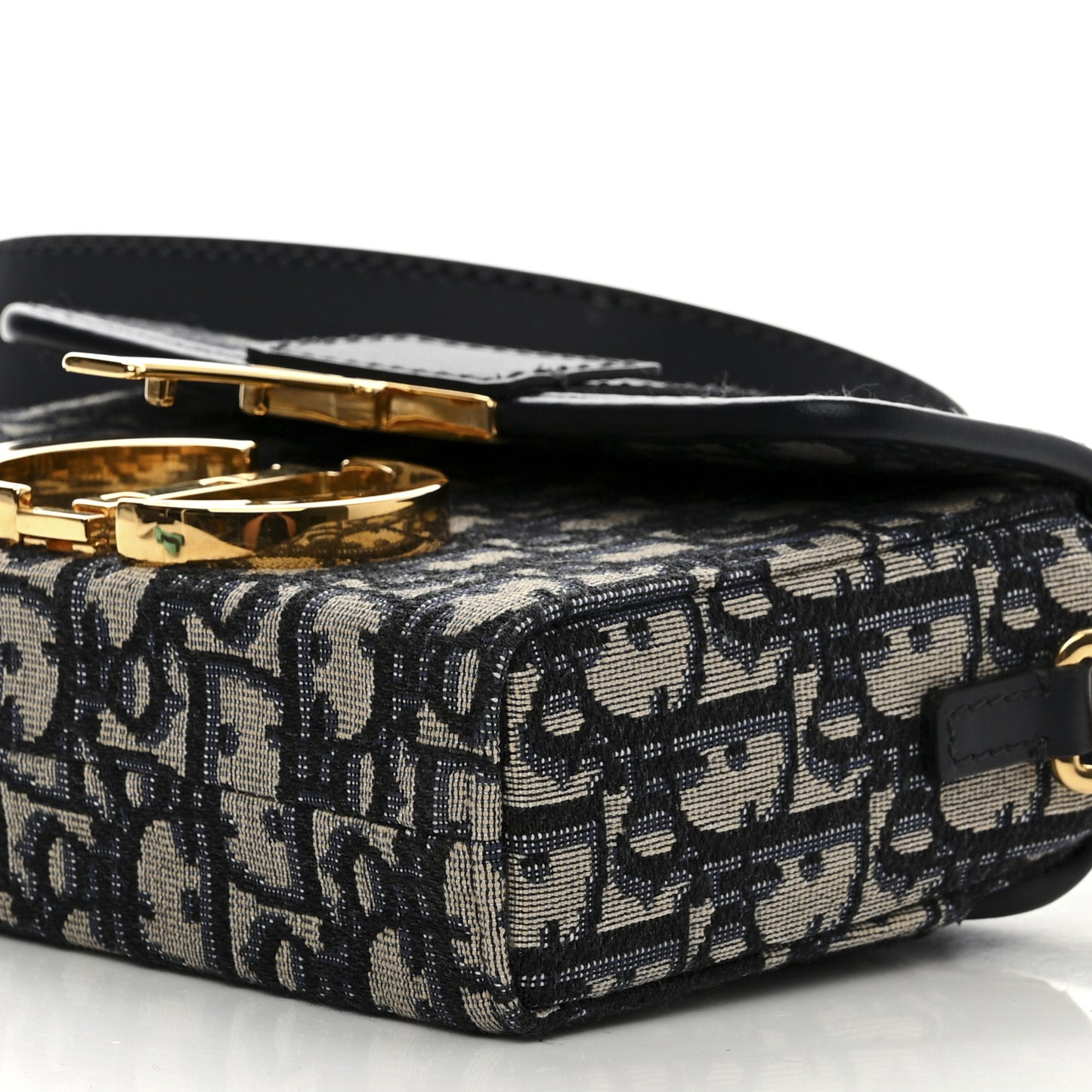 Oblique 30 Montaigne Box Bag Blue