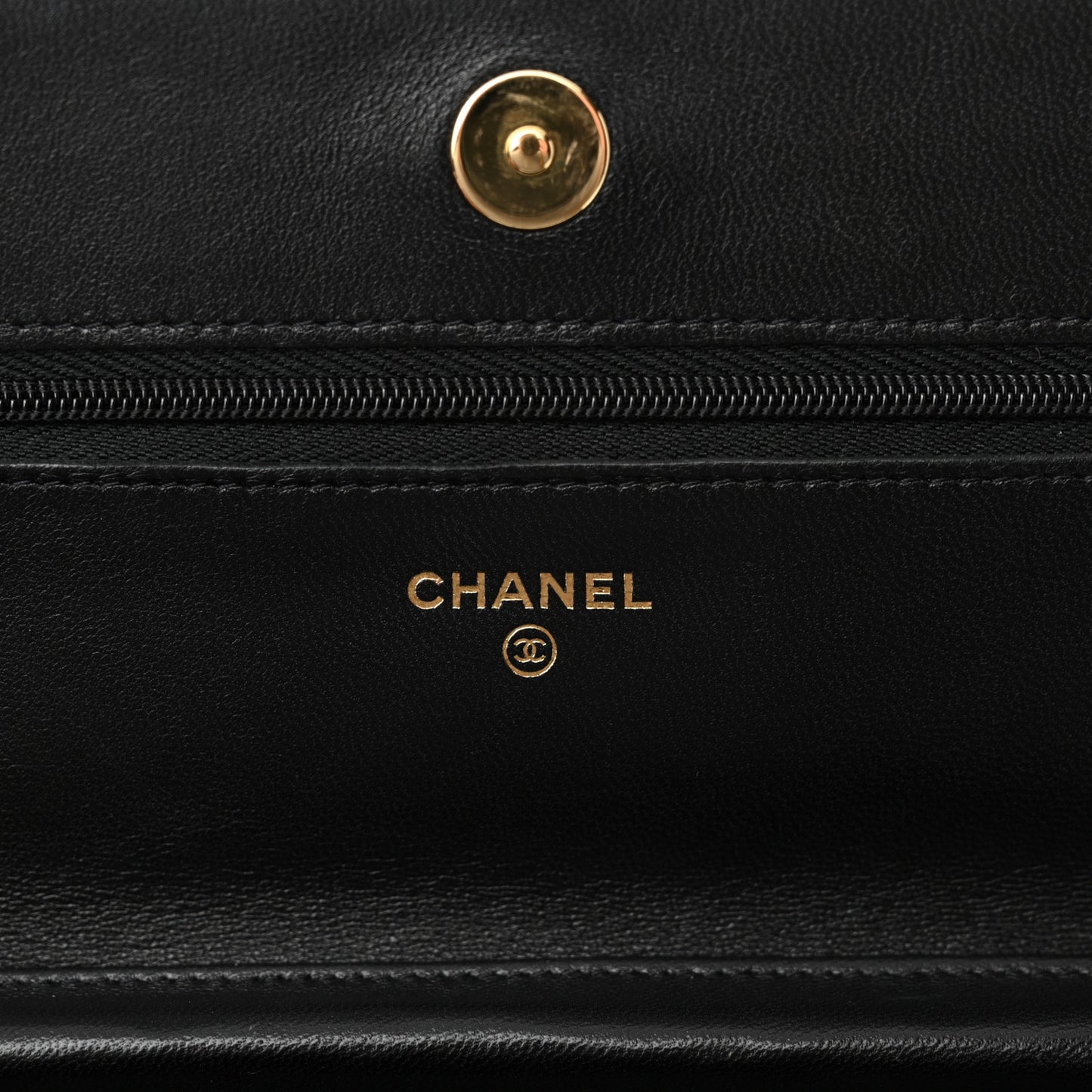 Lambskin Quilted Wallet On Chain WOC Black