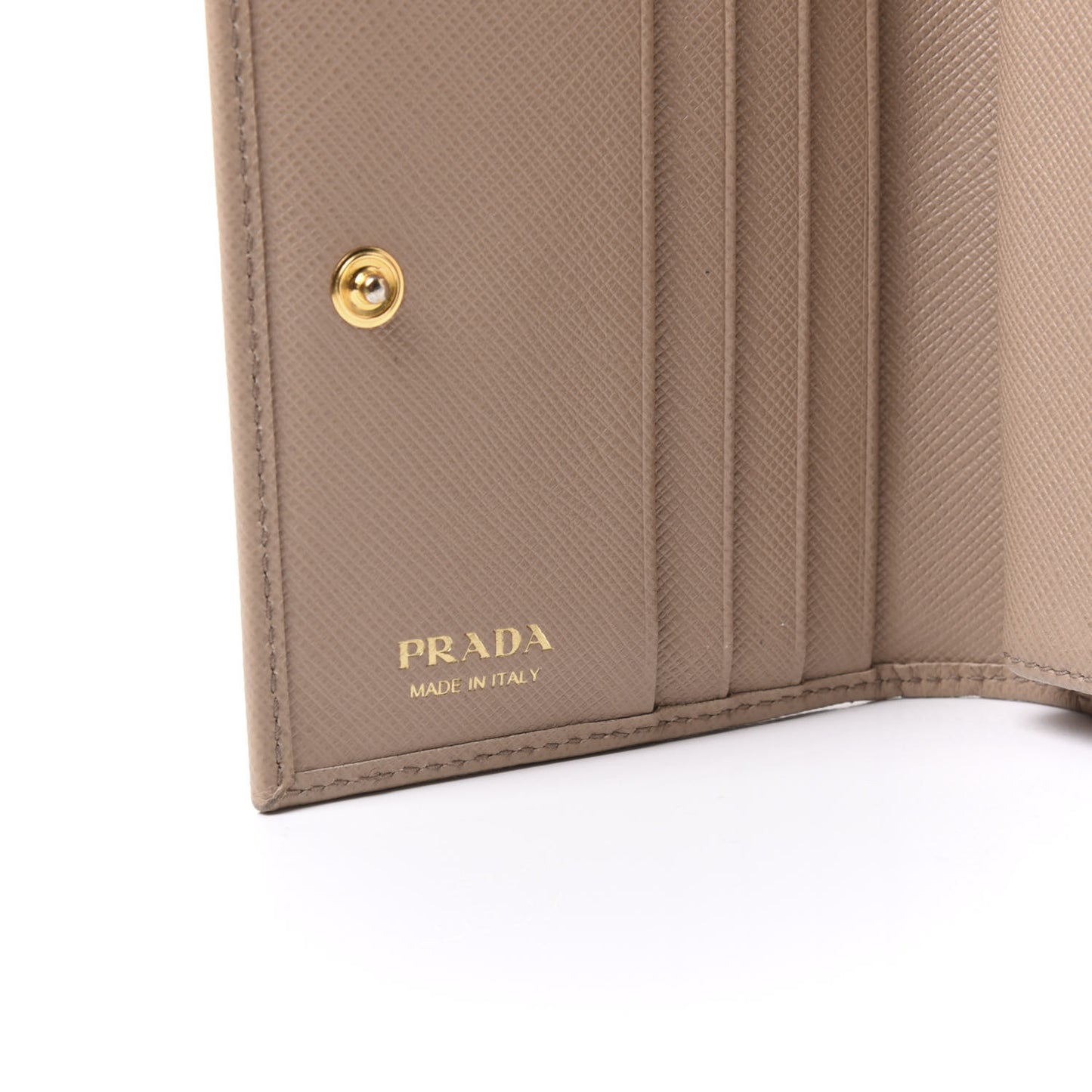Saffiano Metal Bi-Fold Wallet Cammeo