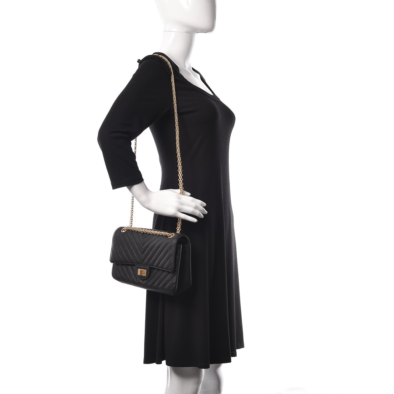 Chanel Sheepskin Chevron Quilted 2.55 Reissue 225 Flap Black 2 of 11