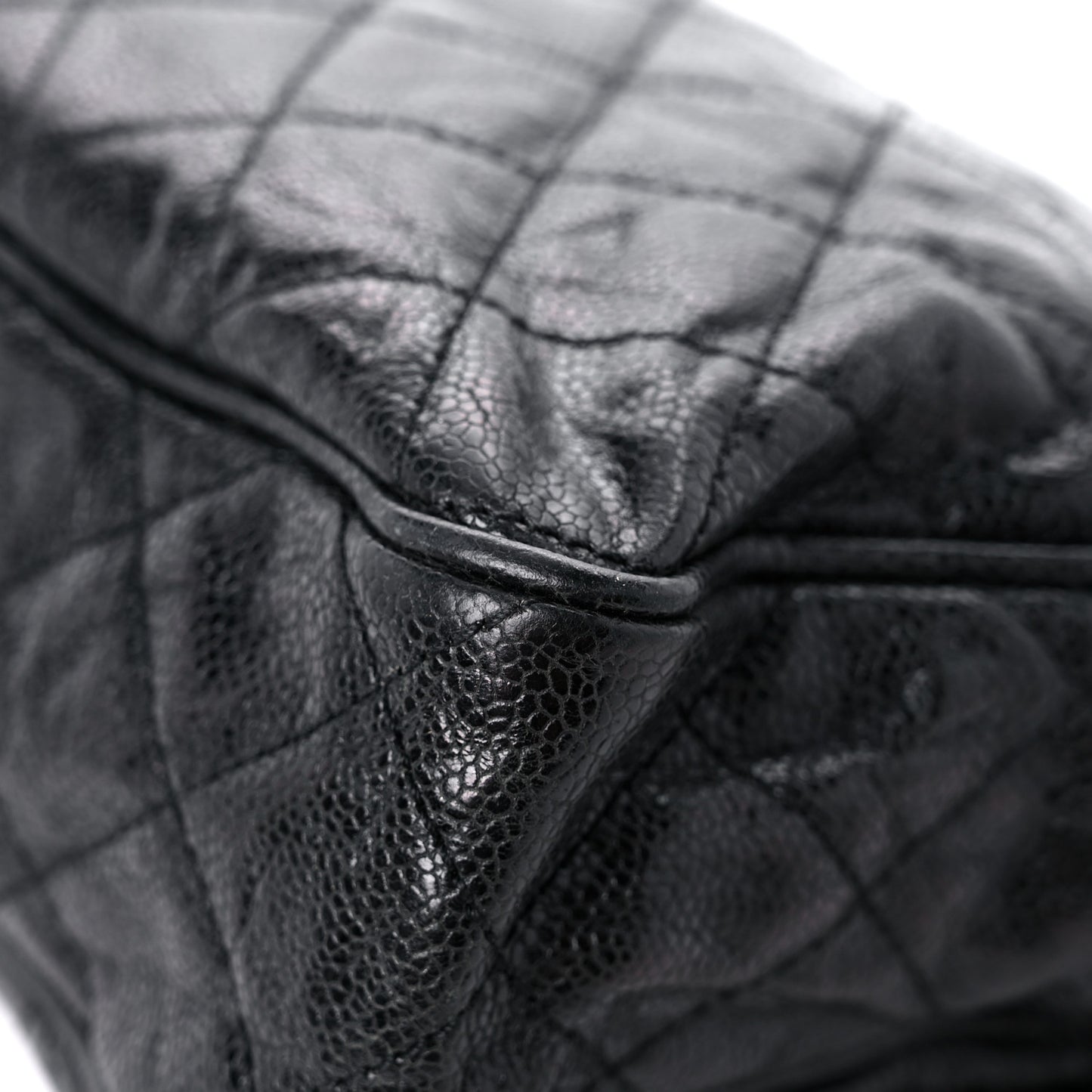 Crumpled Grained Calfskin Quilted Large Shiva Flap Black