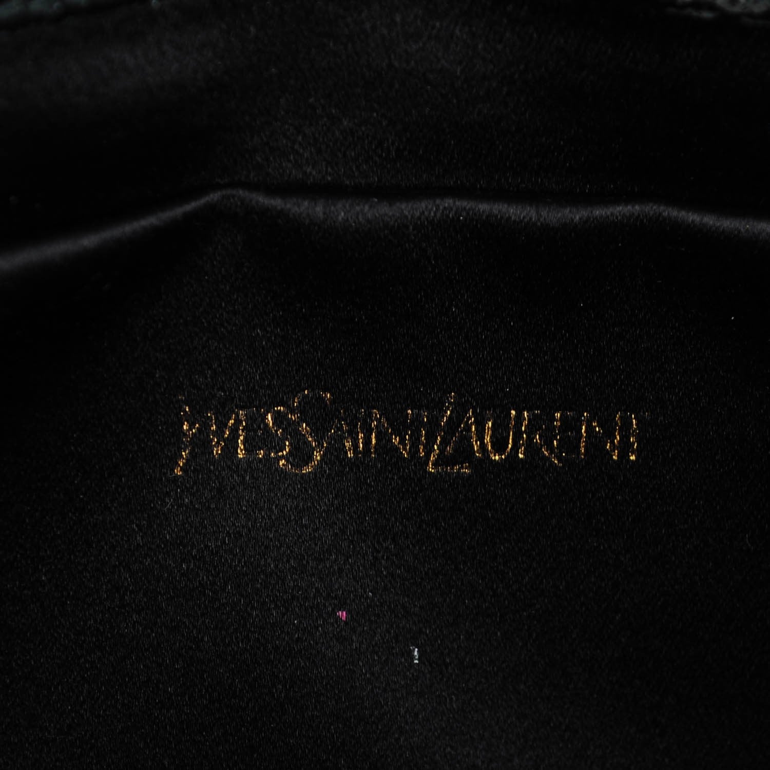 Saint Laurent Textured Patent Monogram Large Belle De Jour Clutch Black 6 of 7
