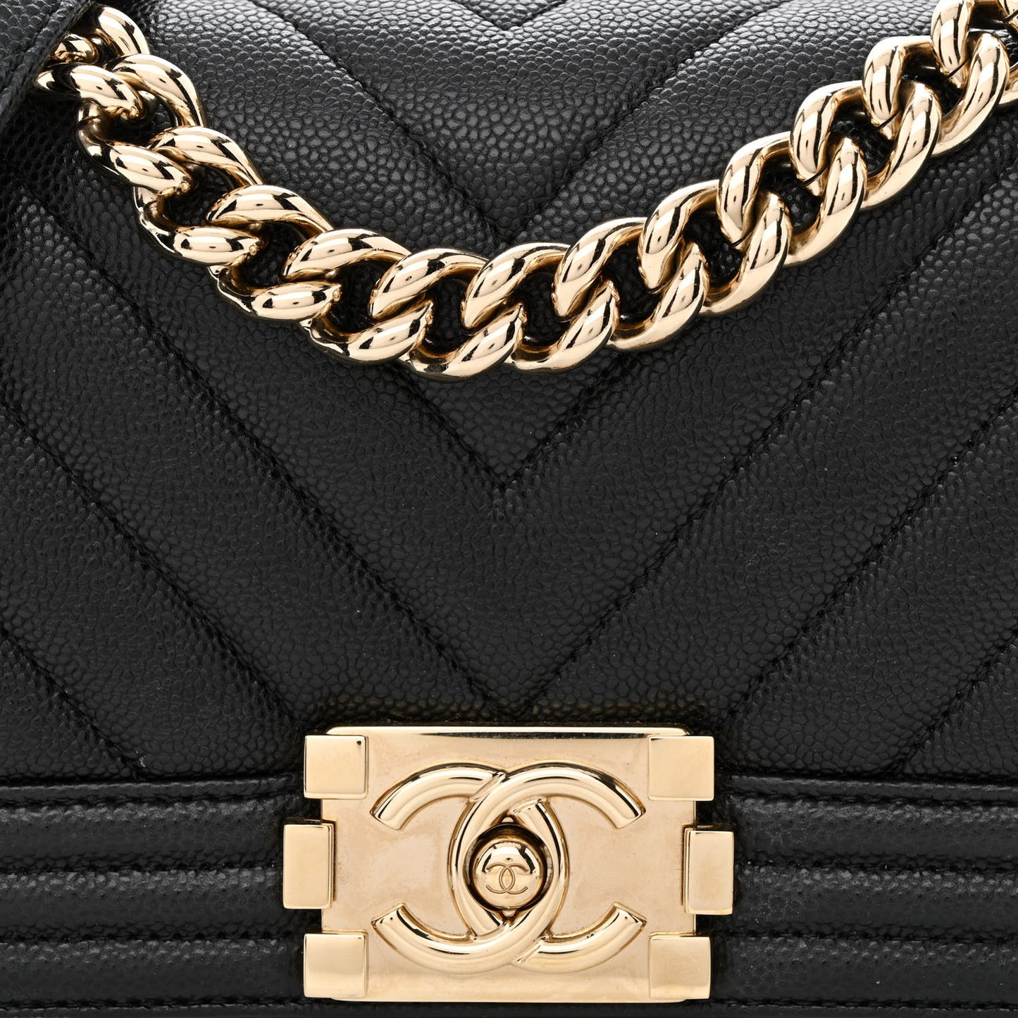 Caviar Chevron Quilted Small Boy Flap Black