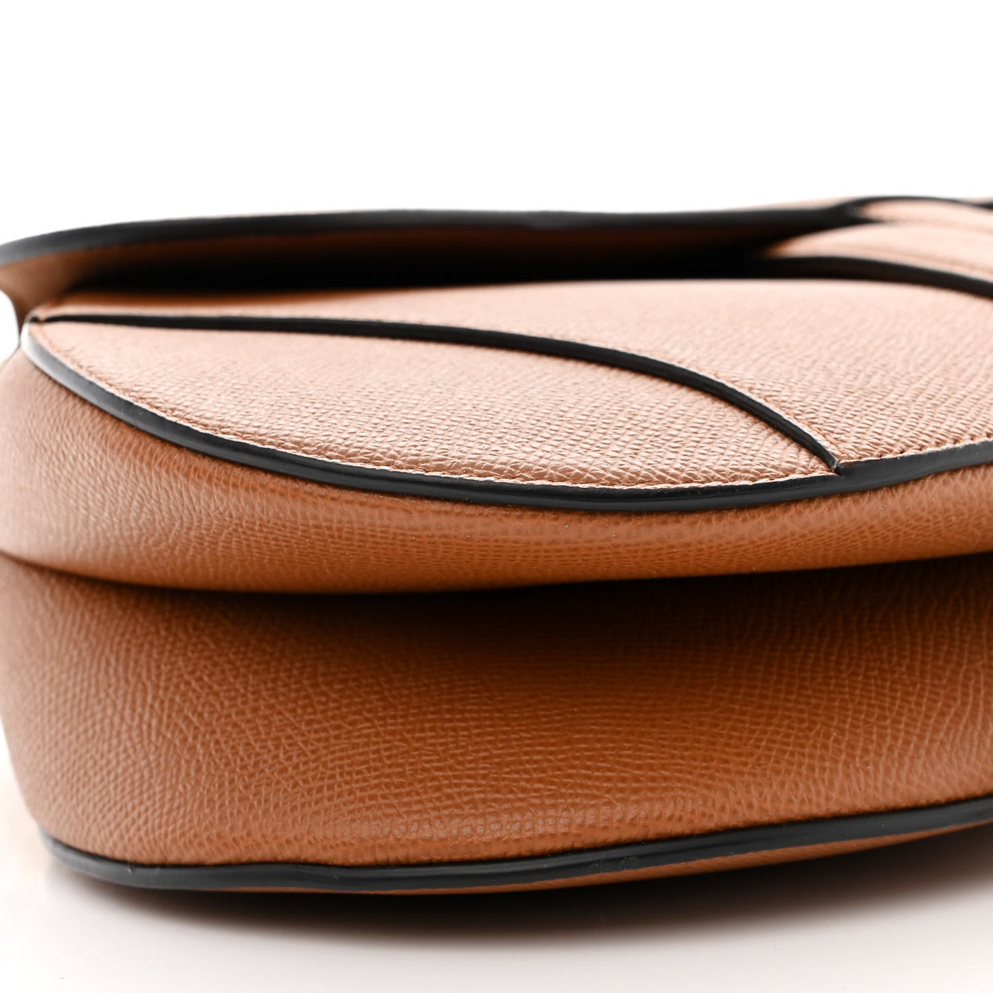 Grained Calfskin Saddle Bag Camello
