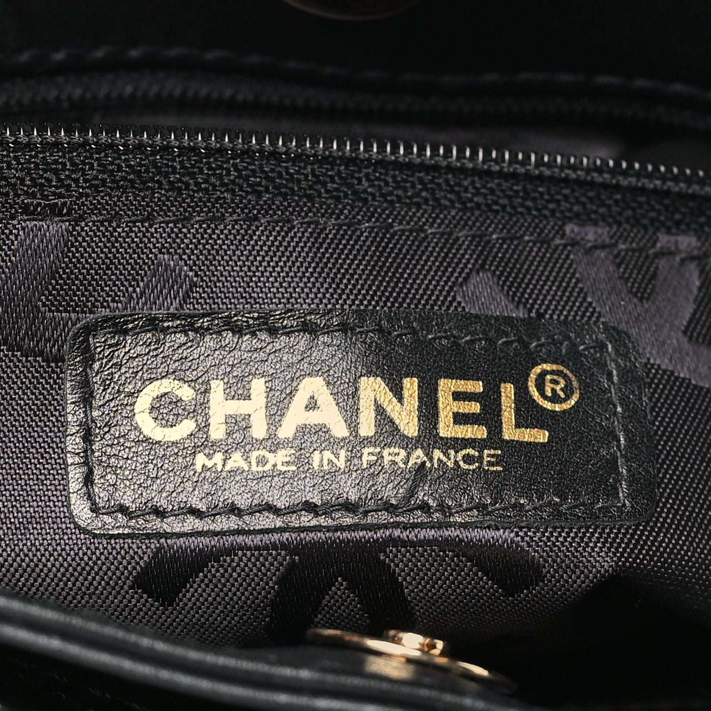 Calfskin Stitch Small Surpique Tote Black
