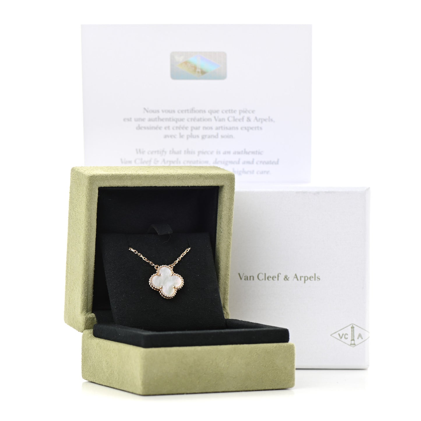 18K Yellow Gold Mother of Pearl Vintage Alhambra Pendant Necklace