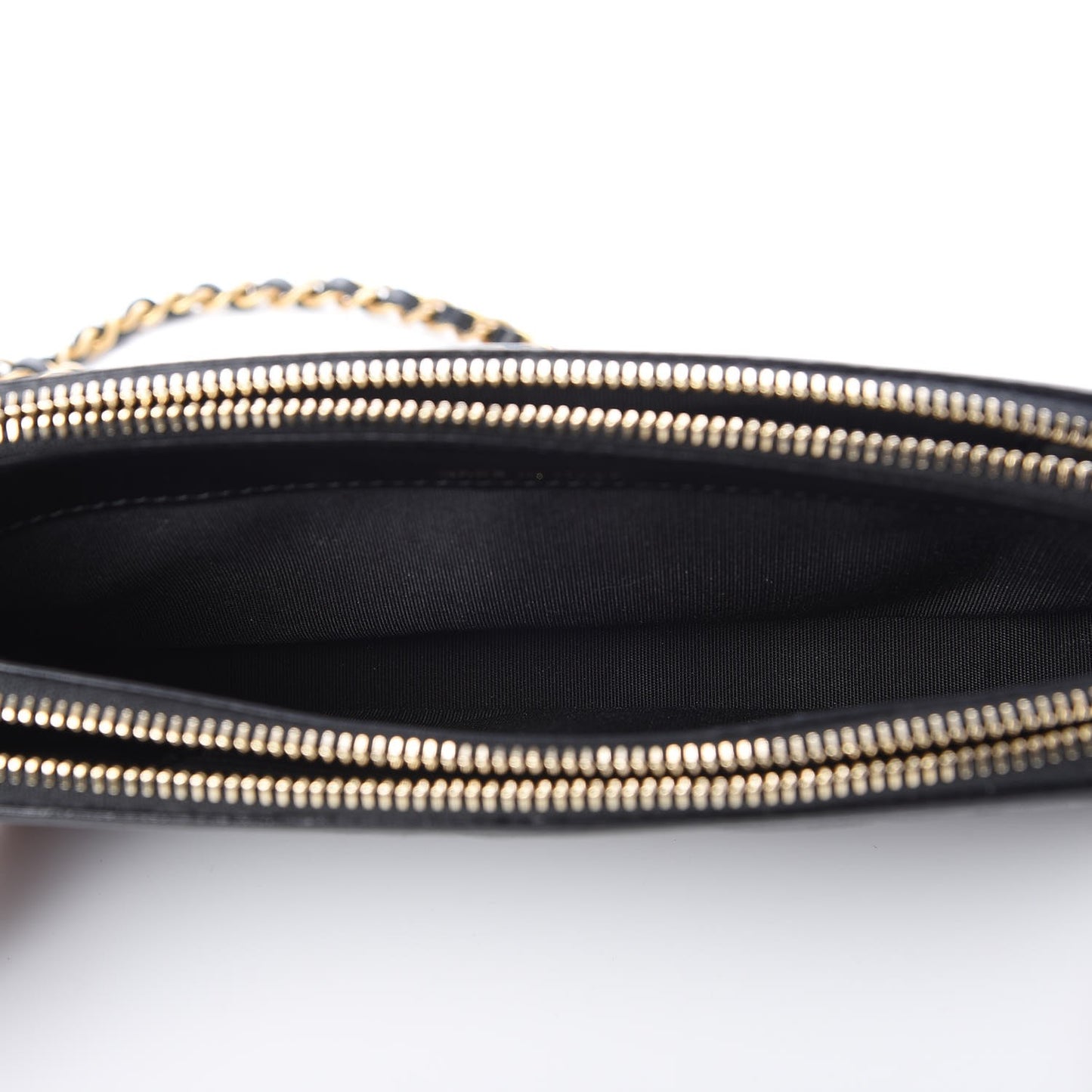 Caviar Quilted CC Filigree Clutch With Chain Black