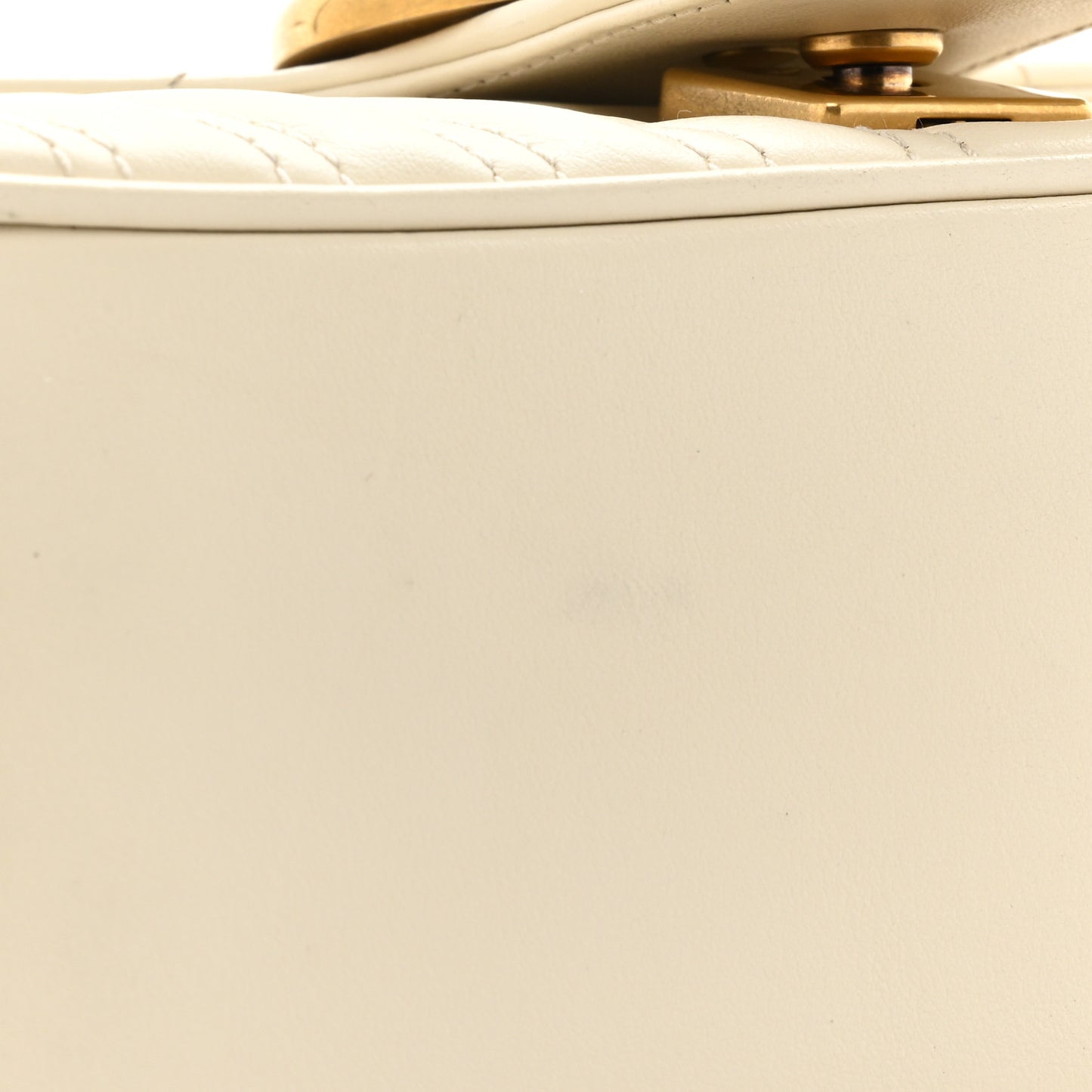 Calfskin Matelasse Small GG Marmont Shoulder Bag White