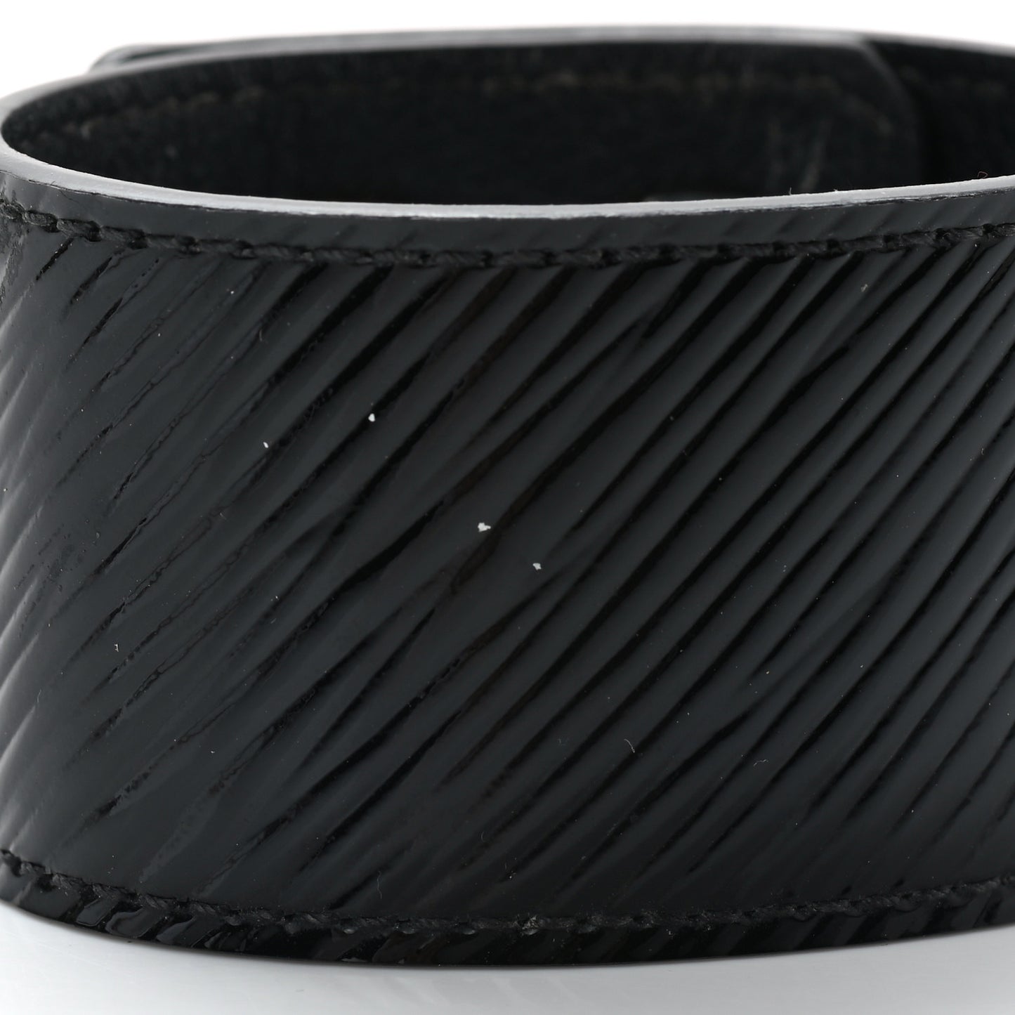 Epi Electric Twist It Cuff 17 Black