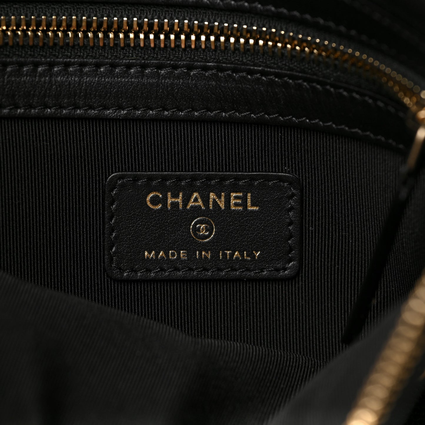 Caviar Studded Medium Deauville Pouch Black