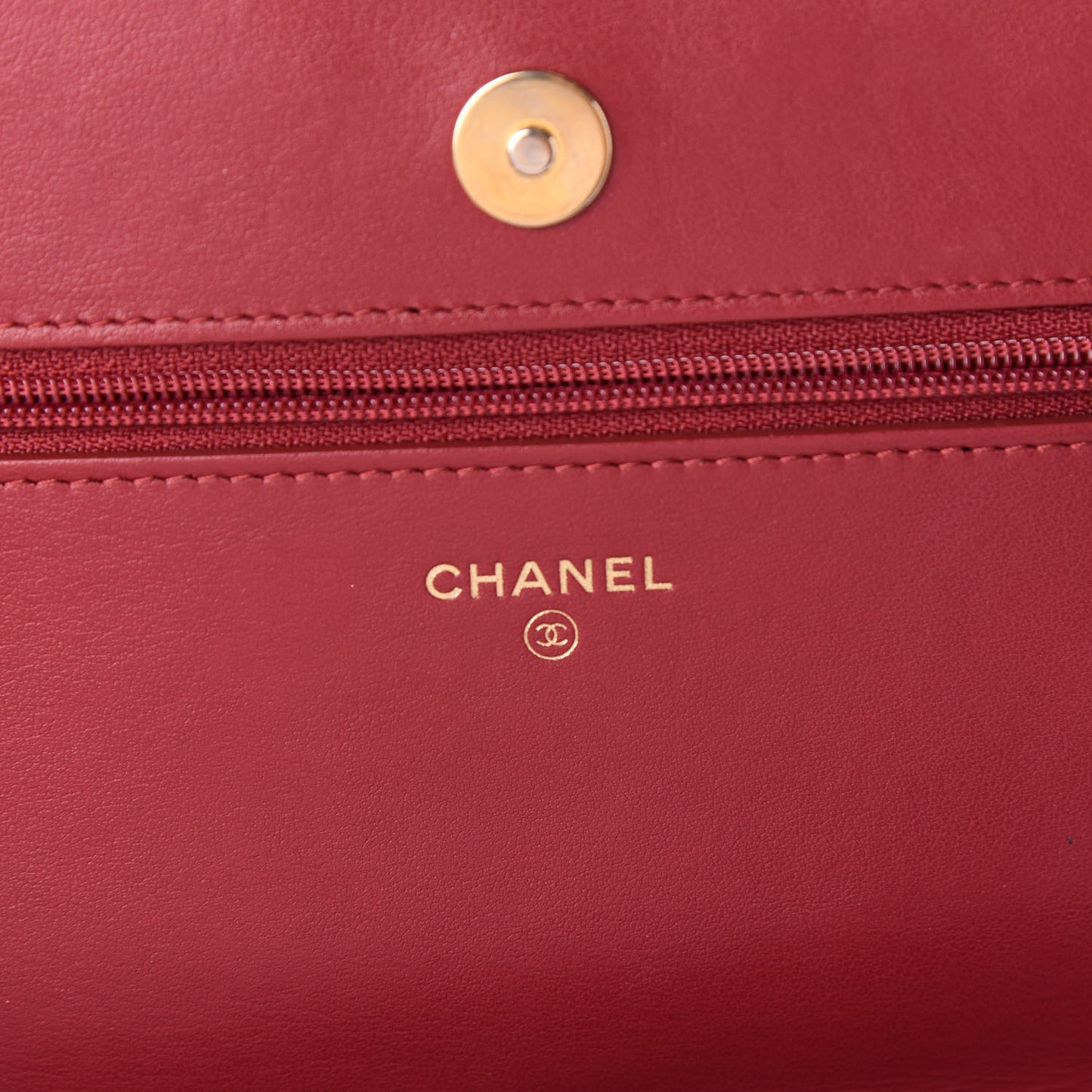 Caviar Quilted Boy Wallet On Chain WOC Red